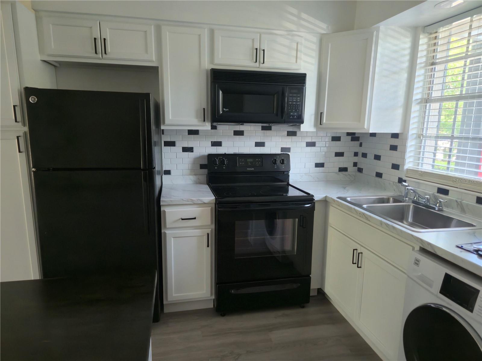 Image 3 of 11 For 1250 Denning Drive 108