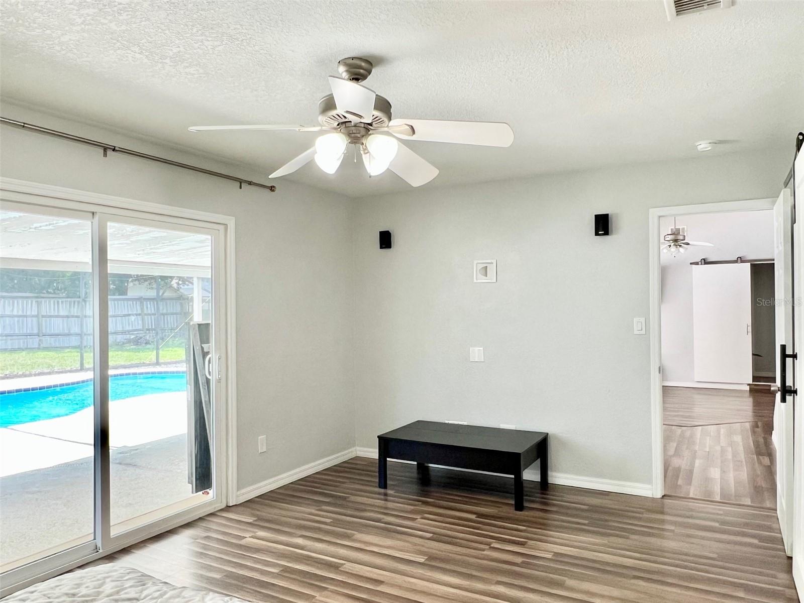 Image 18 of 36 For 5513 Spring Run Avenue
