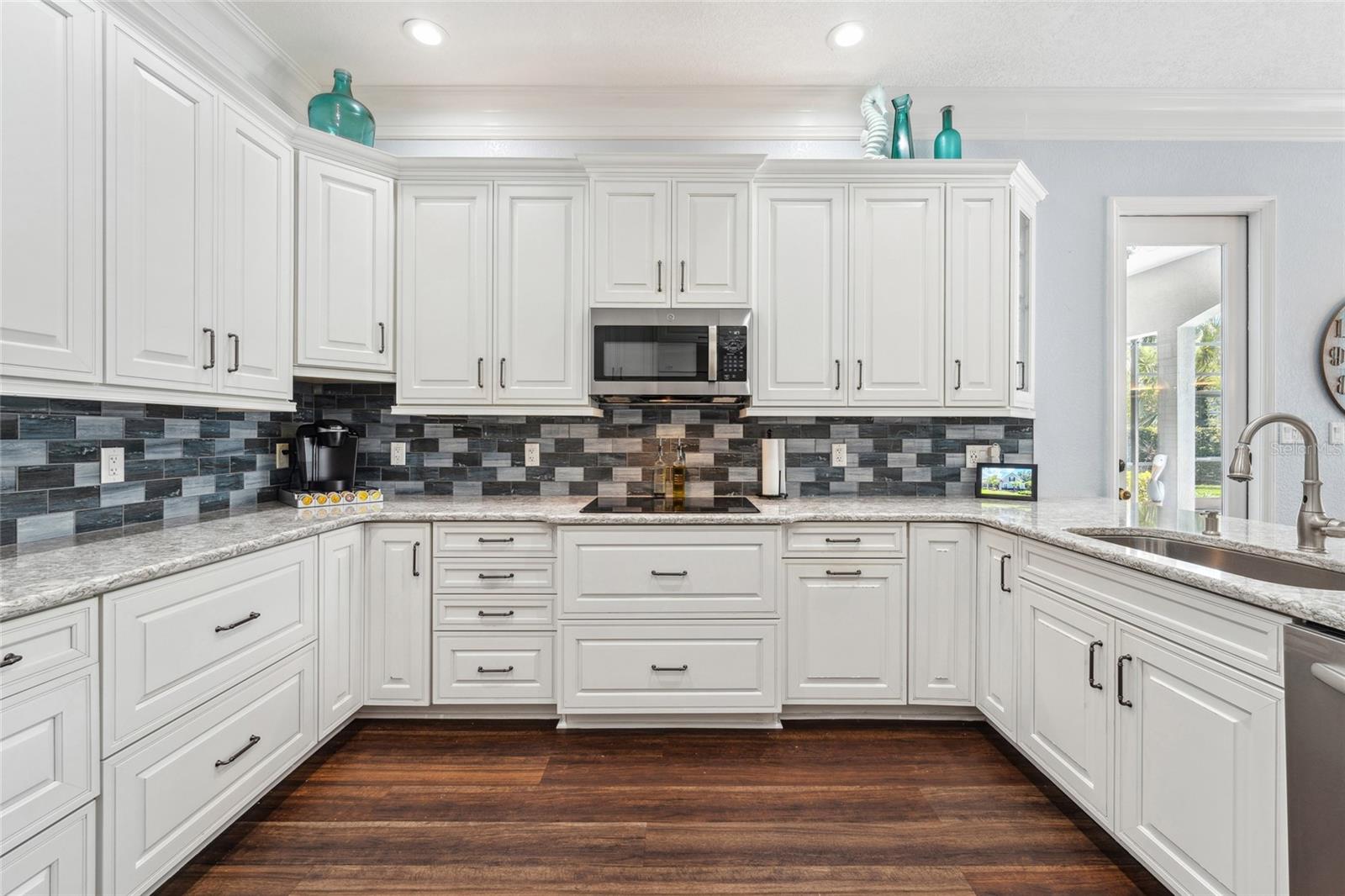 Image 25 of 65 For 8612 Summerville Place