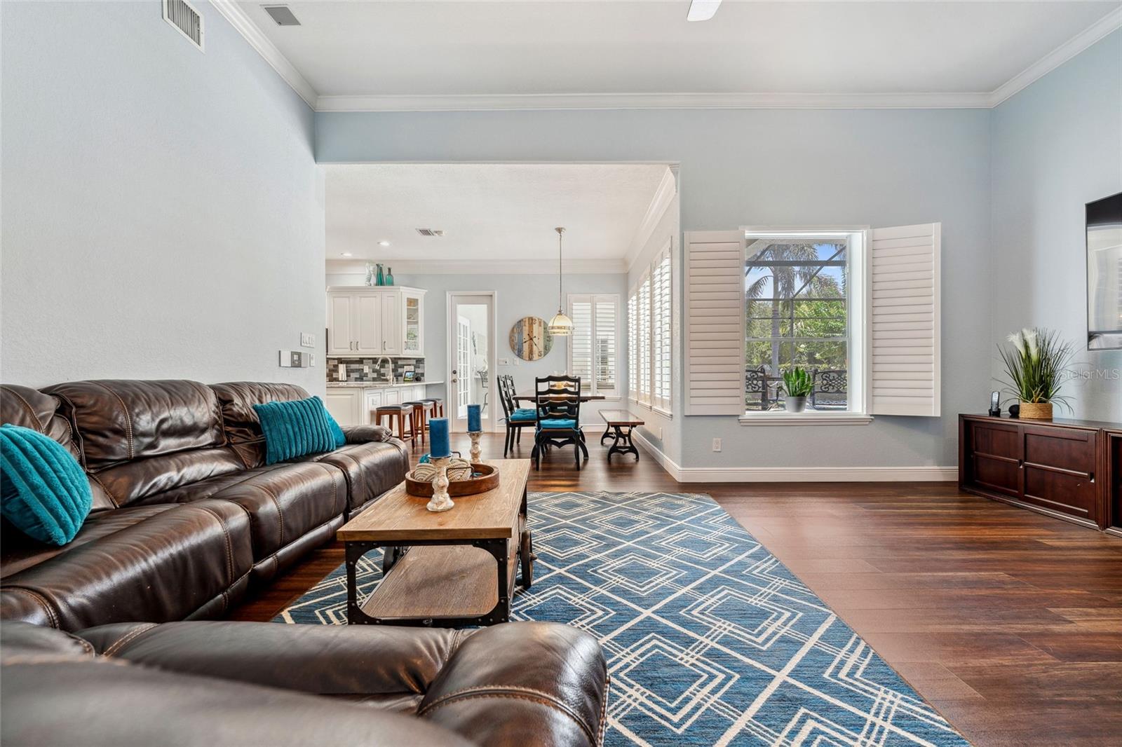 Image 33 of 65 For 8612 Summerville Place