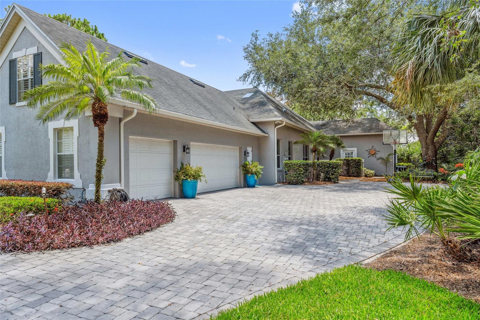 Image 6 of 65 For 8612 Summerville Place