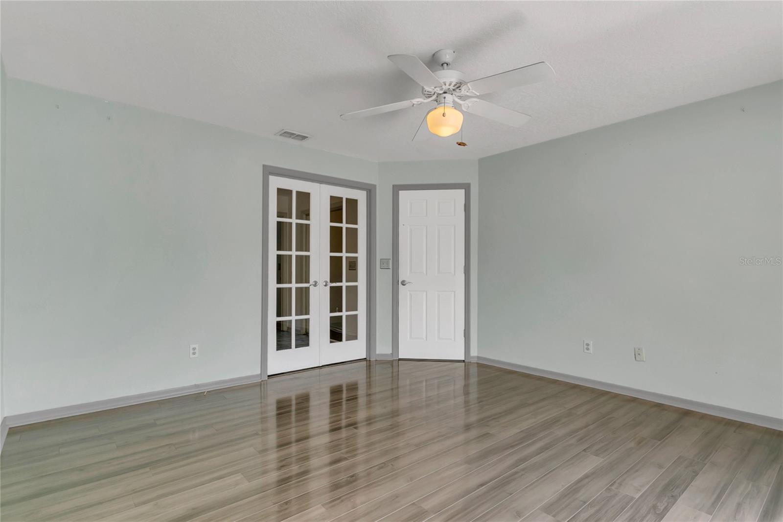 Image 14 of 30 For 485 Whittingham Place