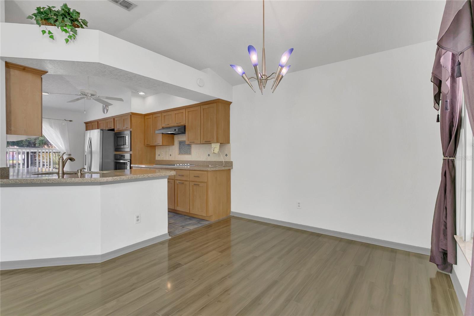 Image 8 of 30 For 485 Whittingham Place