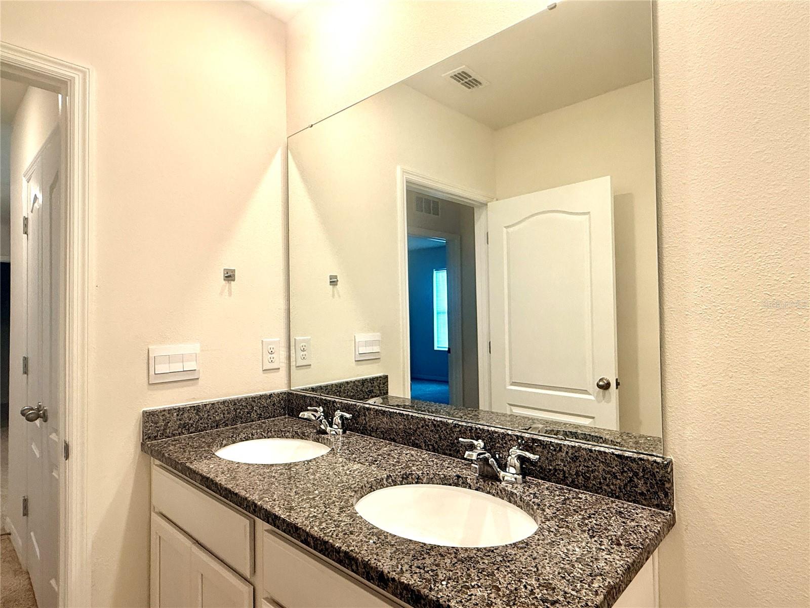 Image 33 of 42 For 5350 Pine Lilly Drive