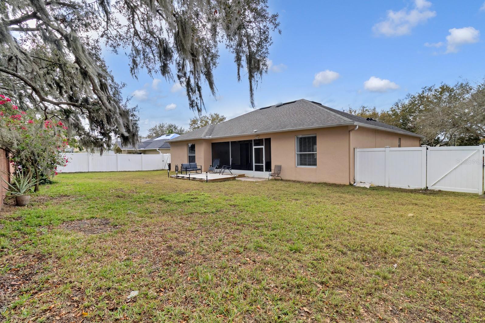 Image 39 of 51 For 1913 Lazy Oaks Loop