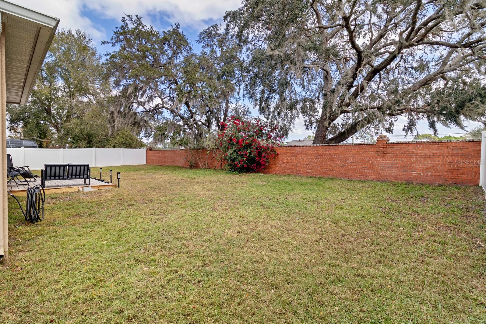 Image 40 of 51 For 1913 Lazy Oaks Loop