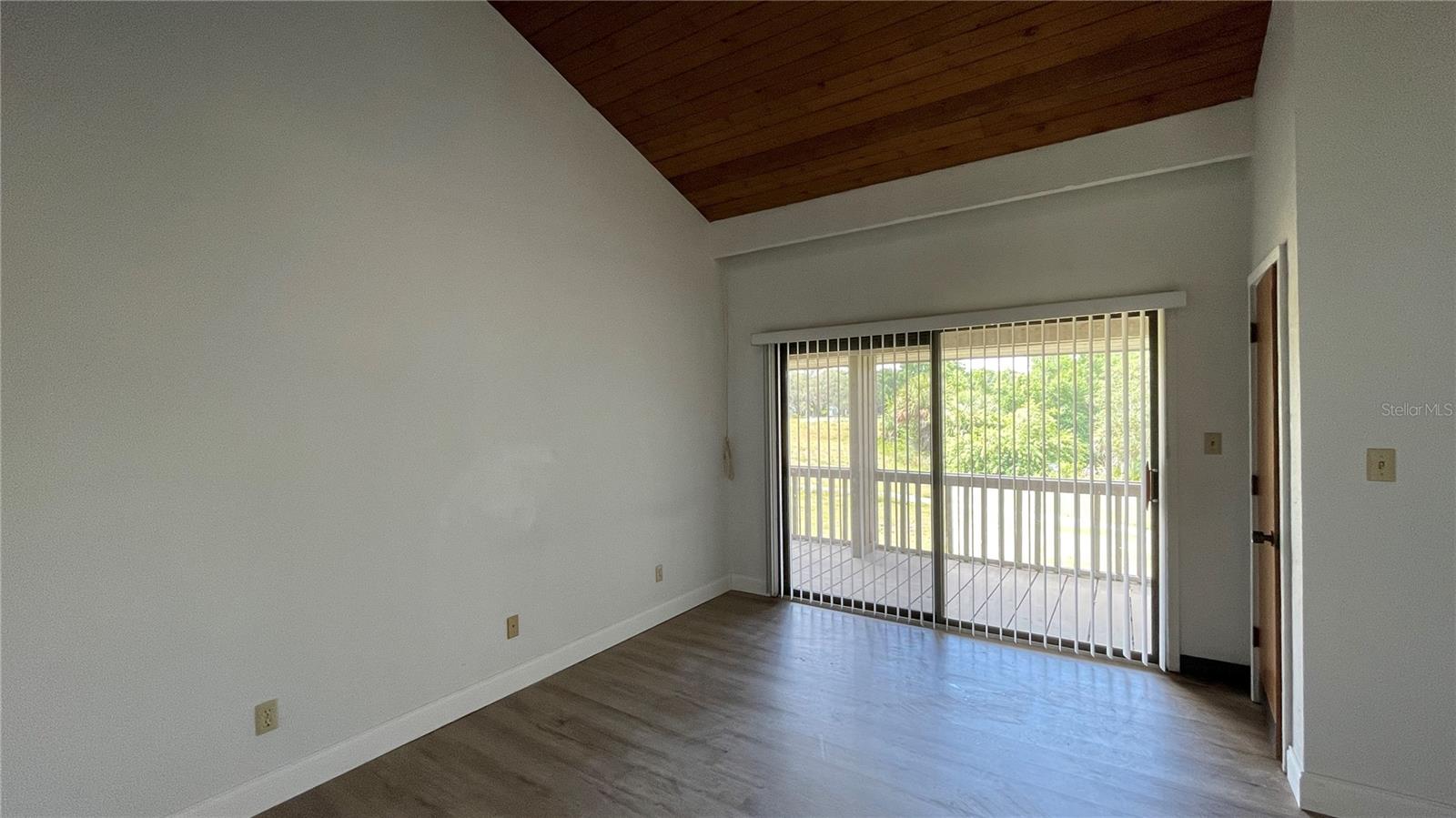 Image 18 of 21 For 2385 Burnway Road 2385