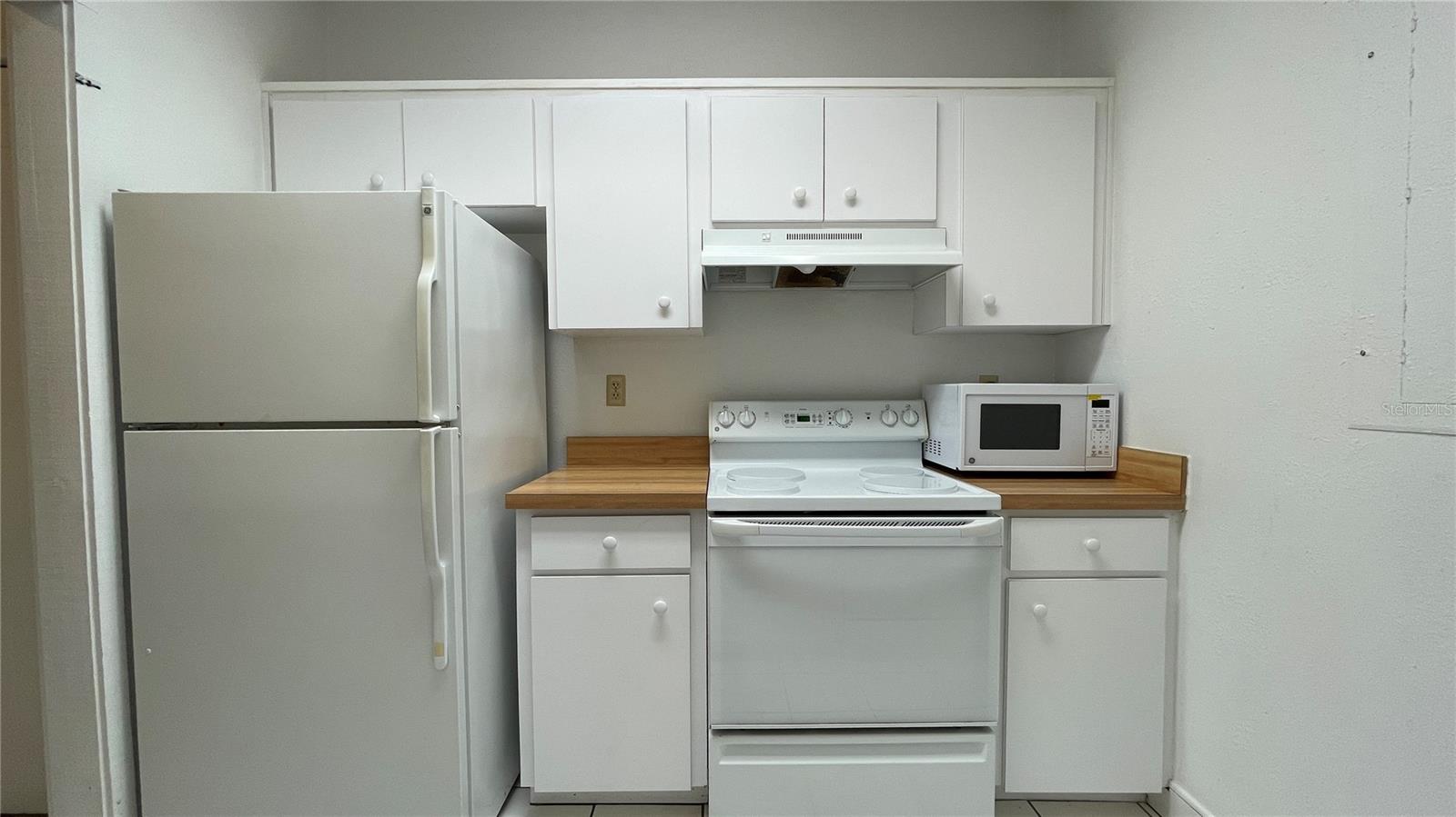 Image 9 of 21 For 2385 Burnway Road 2385