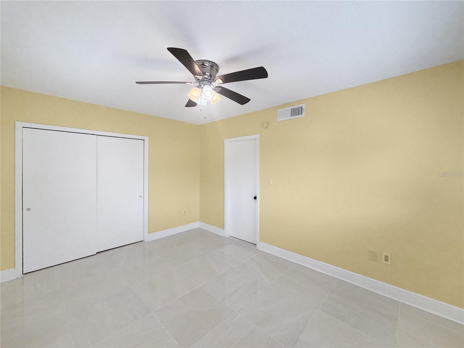 Image 11 of 26 For 5505 Hernandes Drive 113