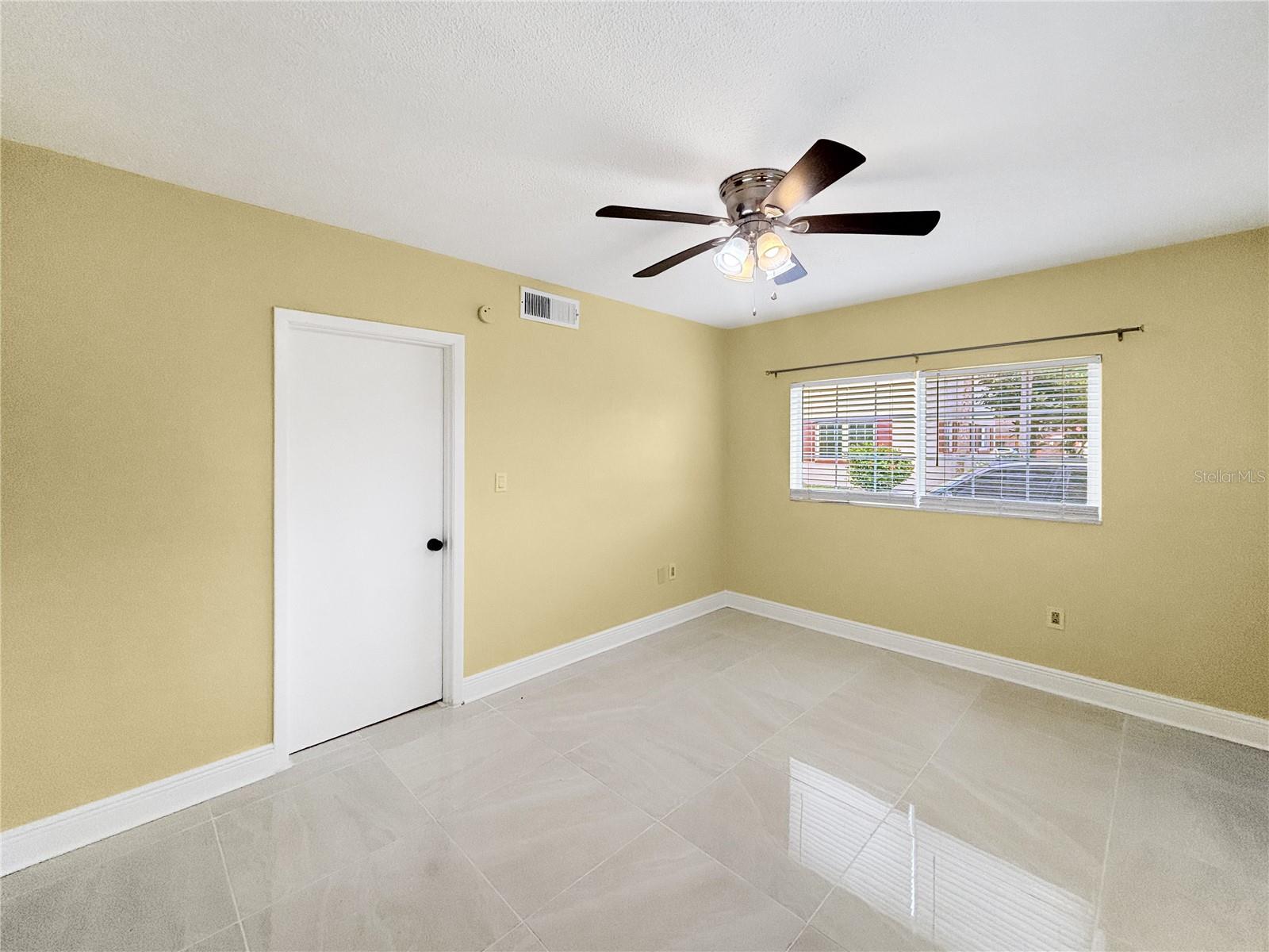 Image 12 of 26 For 5505 Hernandes Drive 113