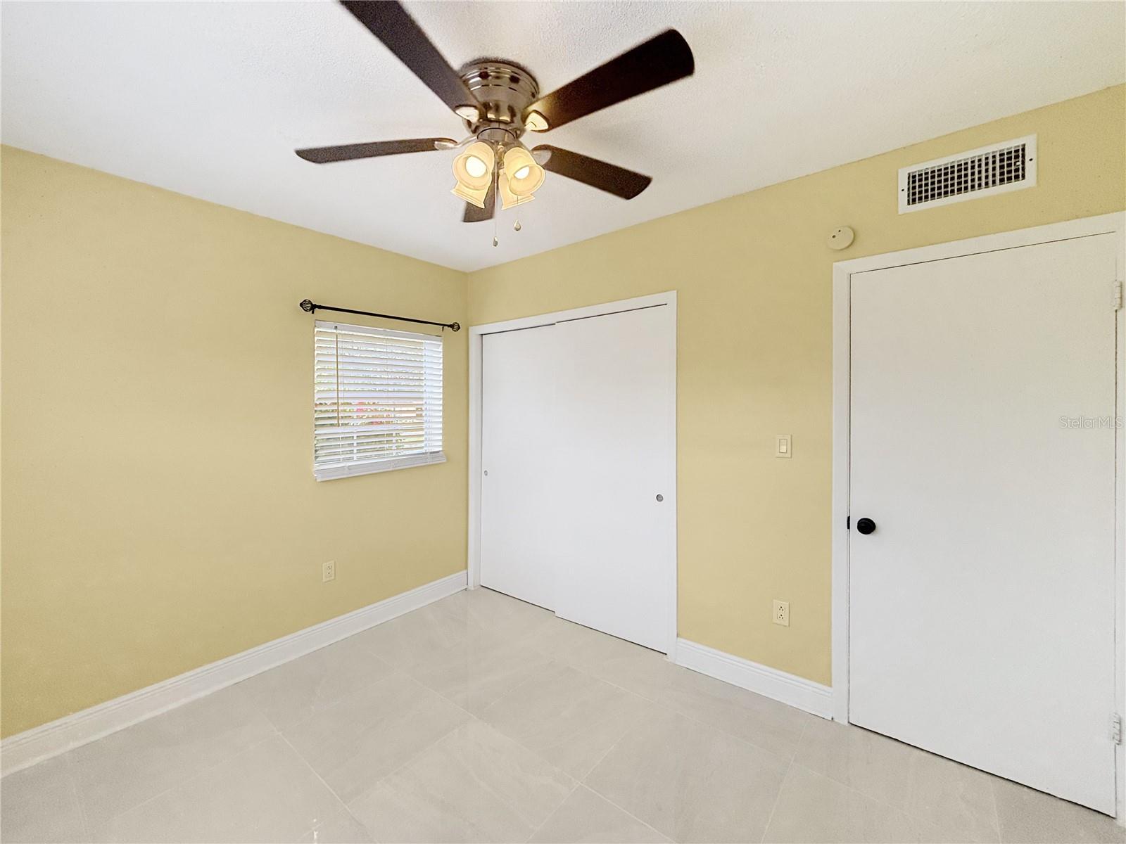Image 14 of 26 For 5505 Hernandes Drive 113
