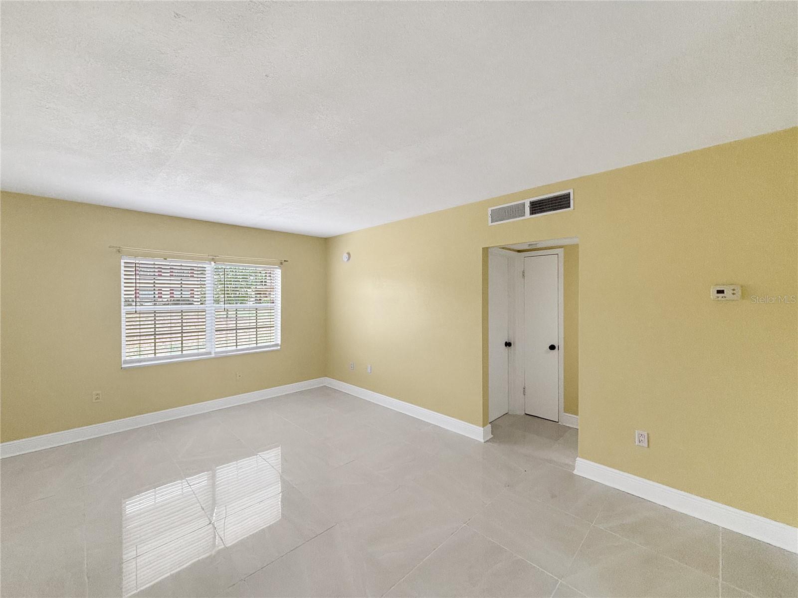Image 5 of 26 For 5505 Hernandes Drive 113