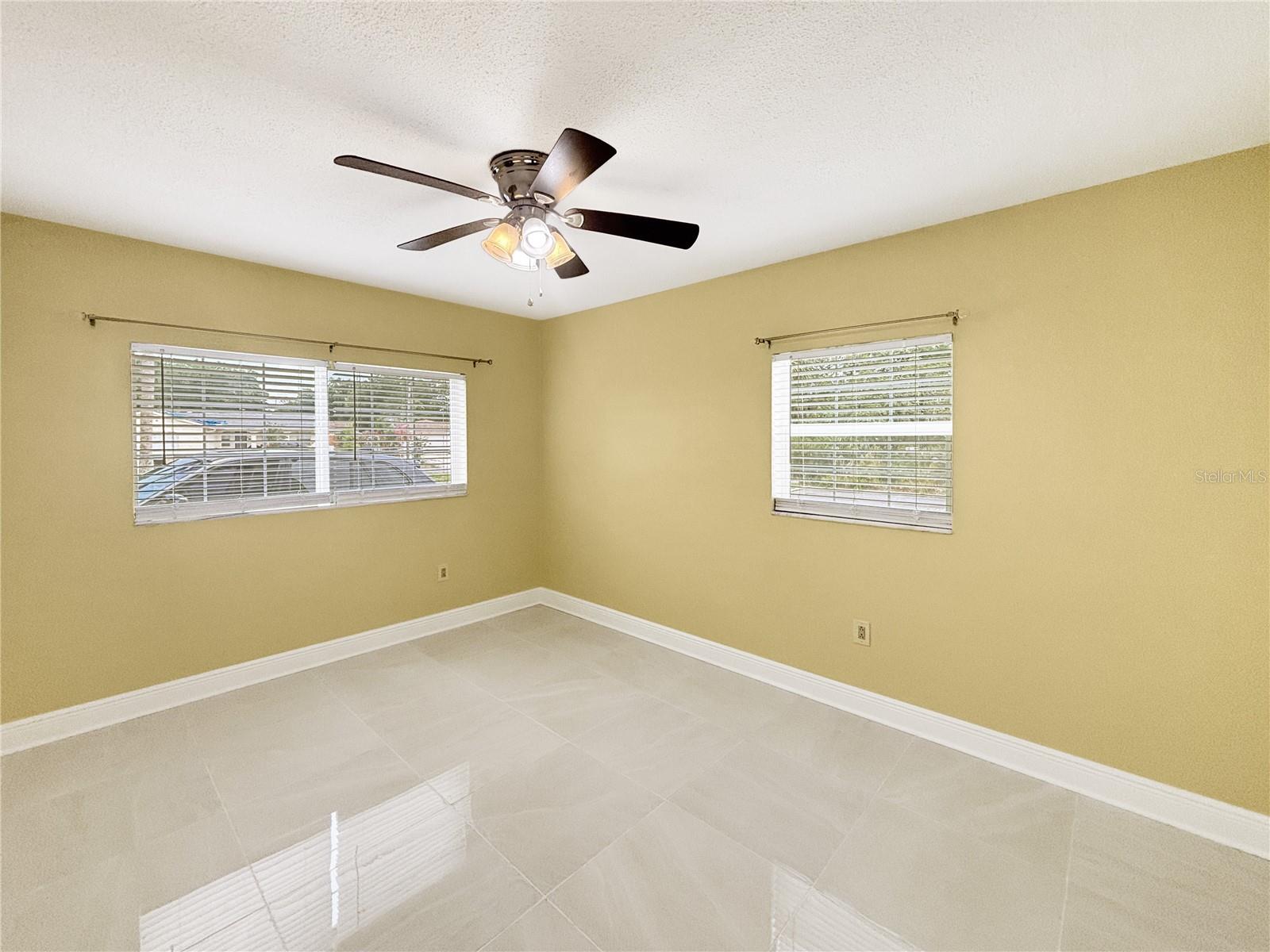 Image 9 of 26 For 5505 Hernandes Drive 113