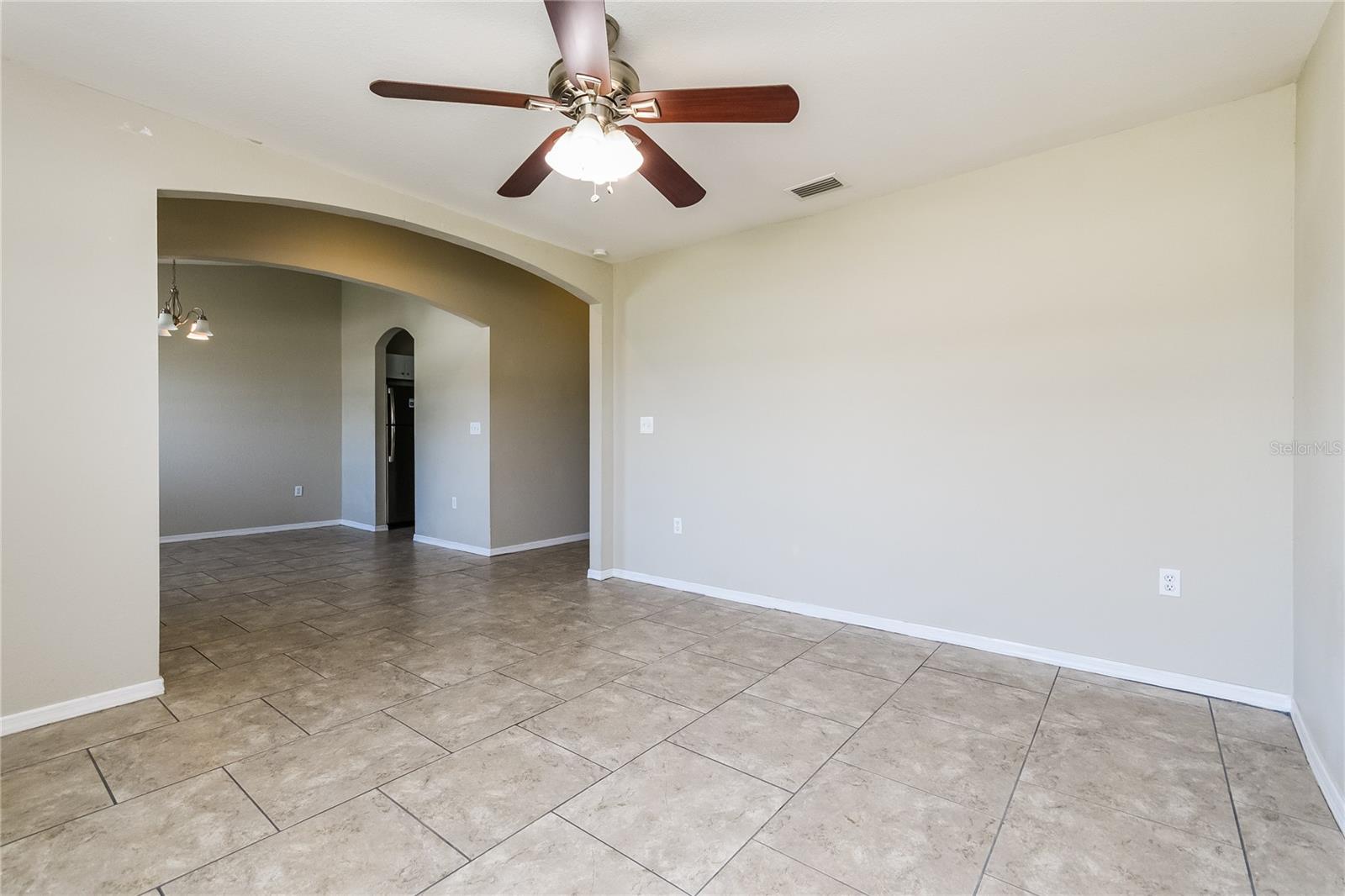 Image 4 of 16 For 1820 Bering Road