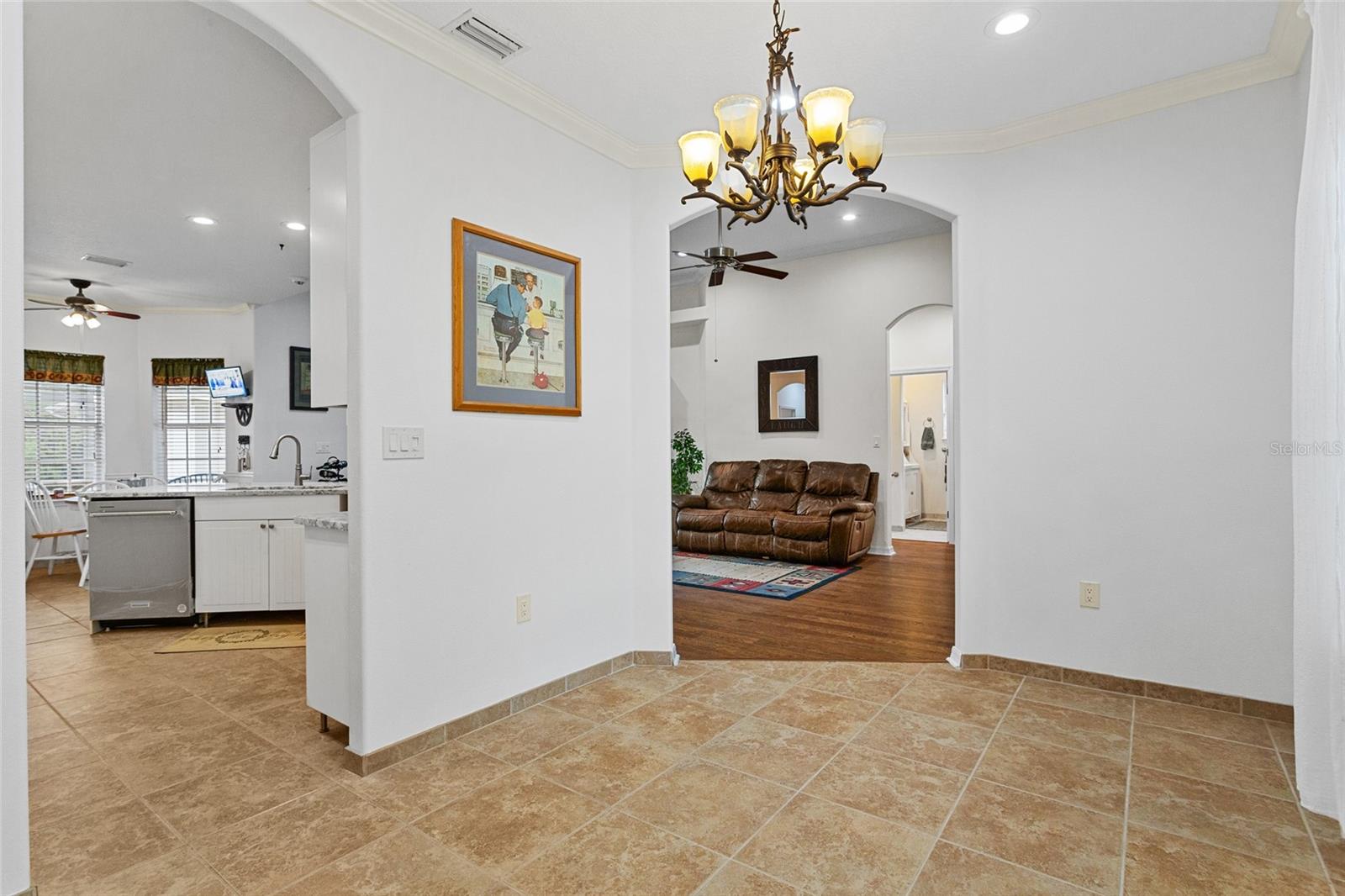 Image 10 of 61 For 41128 Apple Street