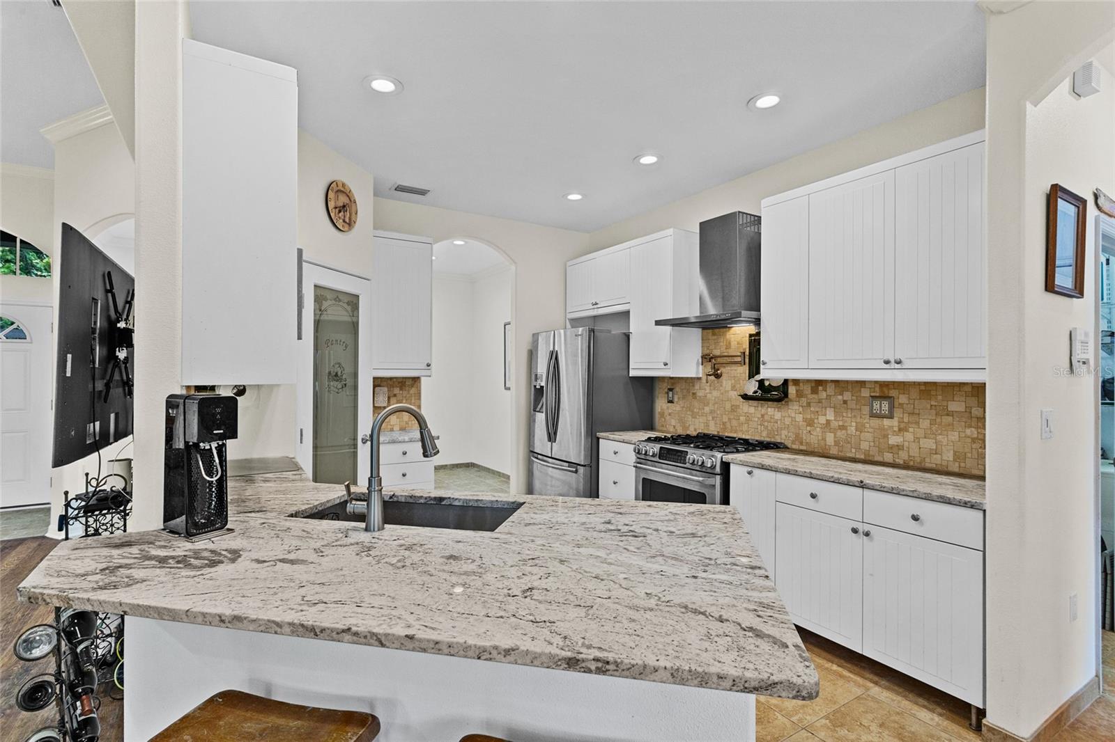 Image 17 of 61 For 41128 Apple Street