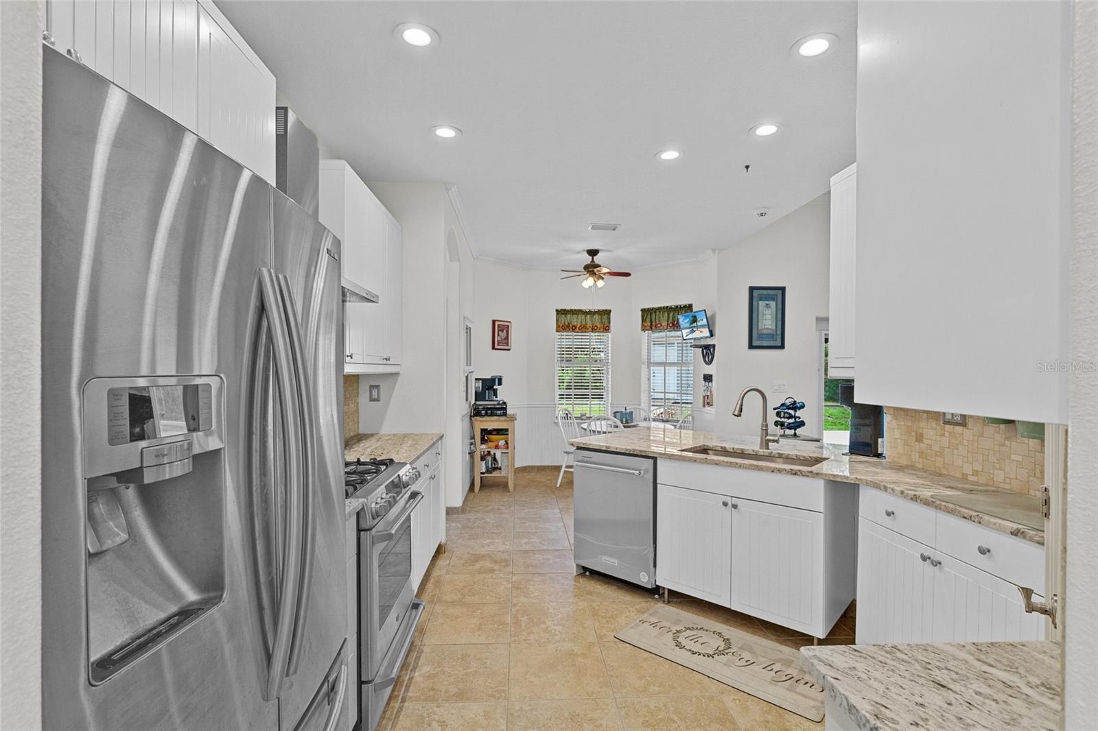 Image 19 of 61 For 41128 Apple Street