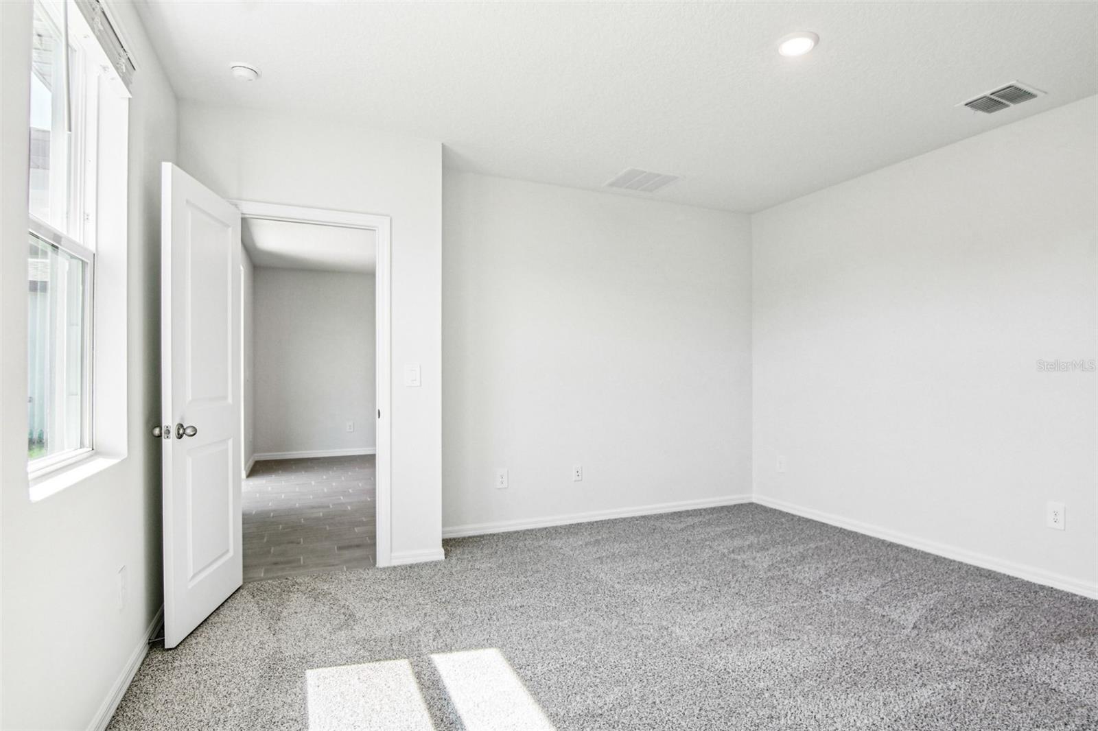 Image 21 of 31 For 1740 Brekey Way