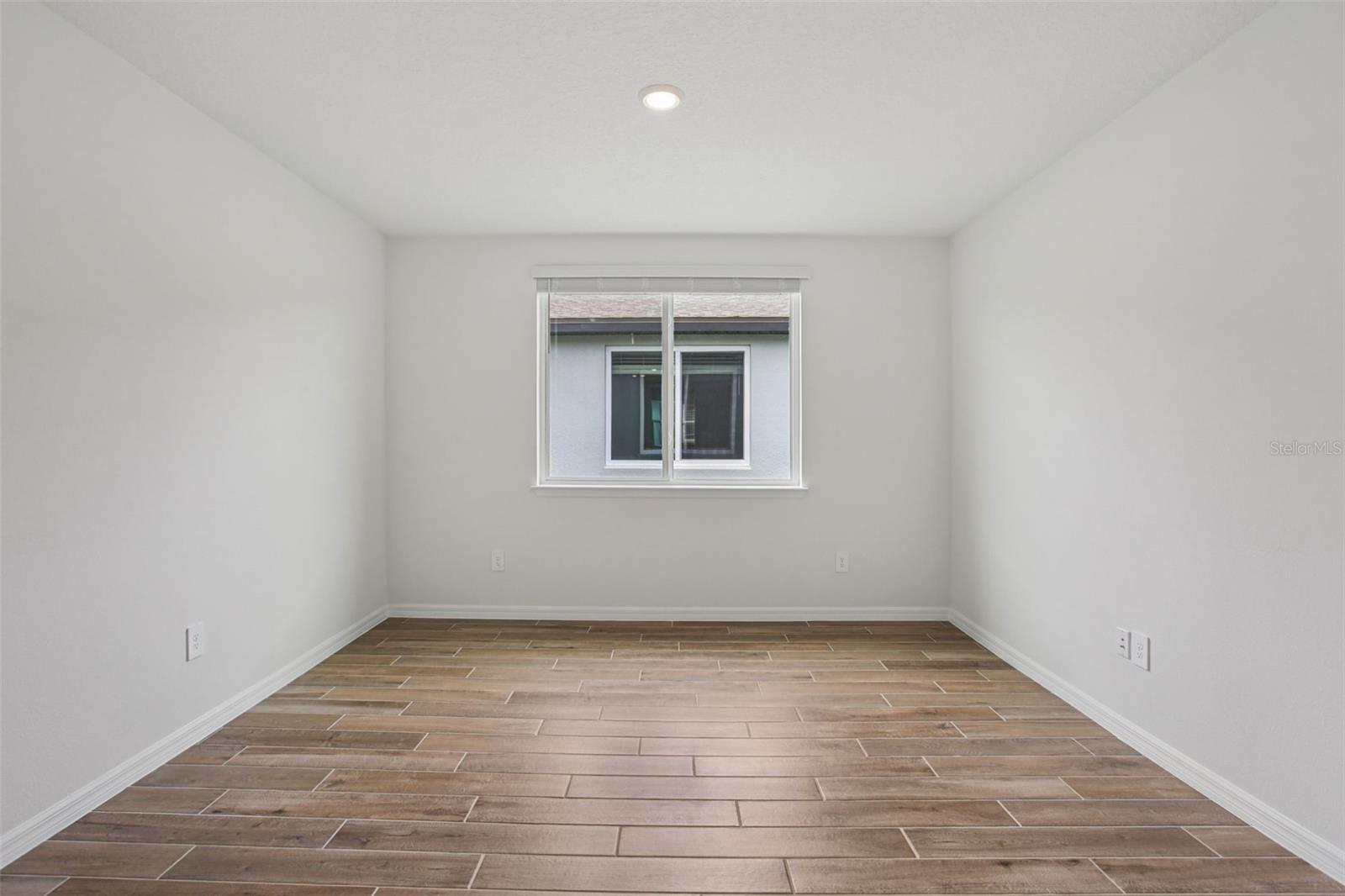 Image 21 of 42 For 1763 Draughton Drive