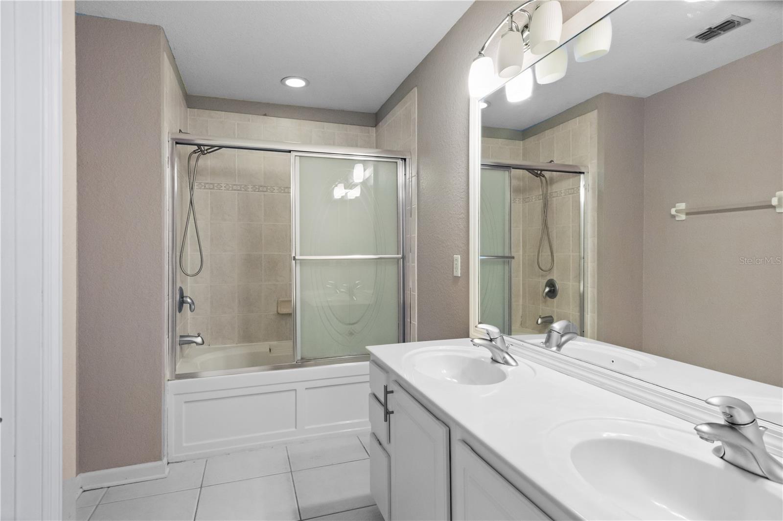 Image 12 of 19 For 6360 Ranelagh Drive 104