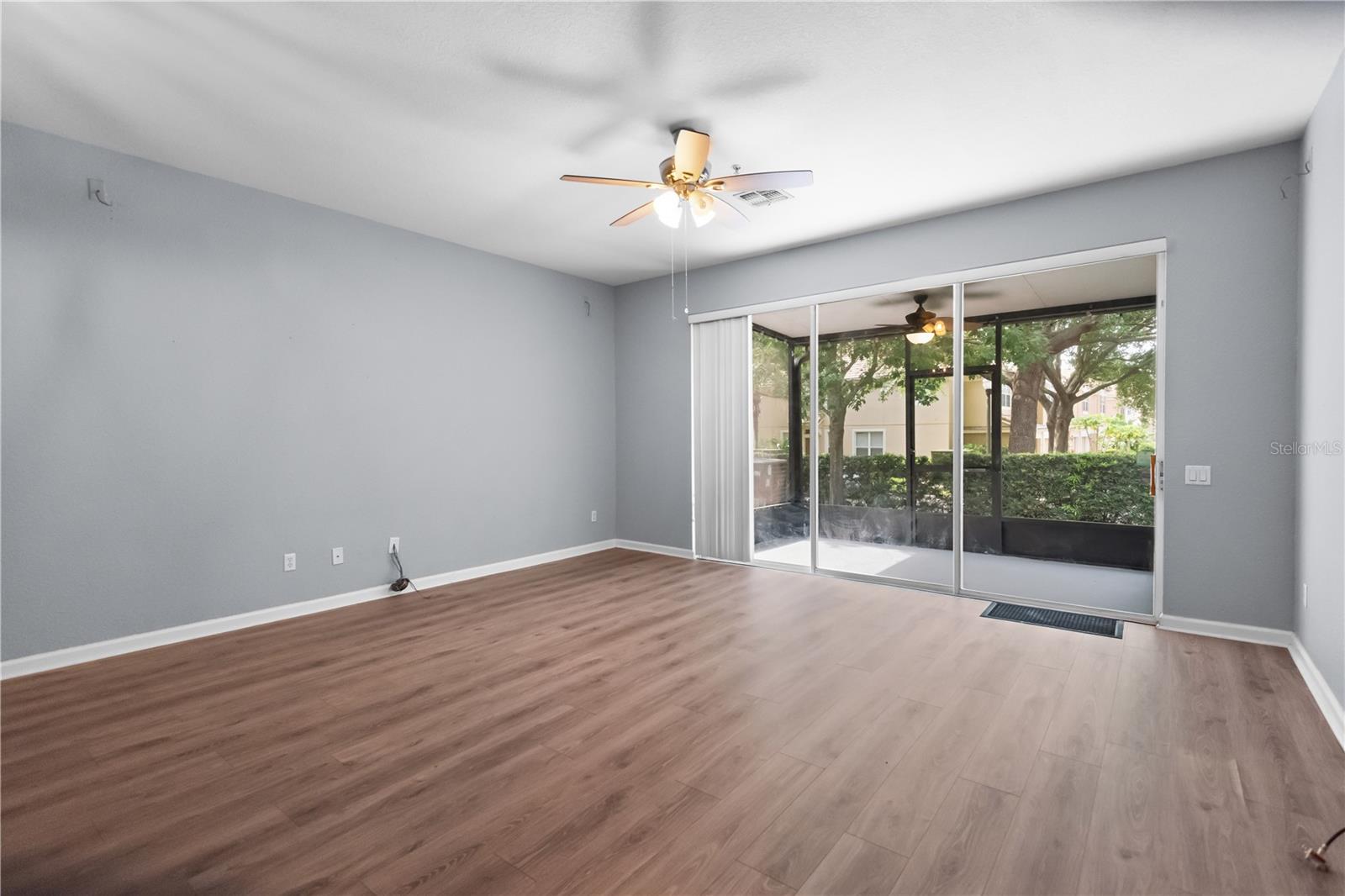 Image 9 of 19 For 6360 Ranelagh Drive 104