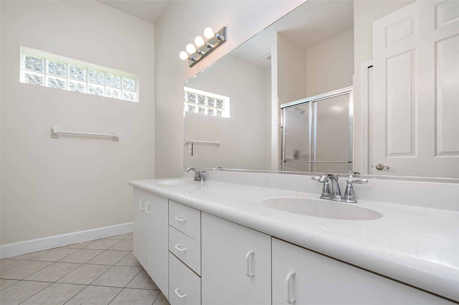 Image 31 of 46 For 6121 Oxbow Bend Lane