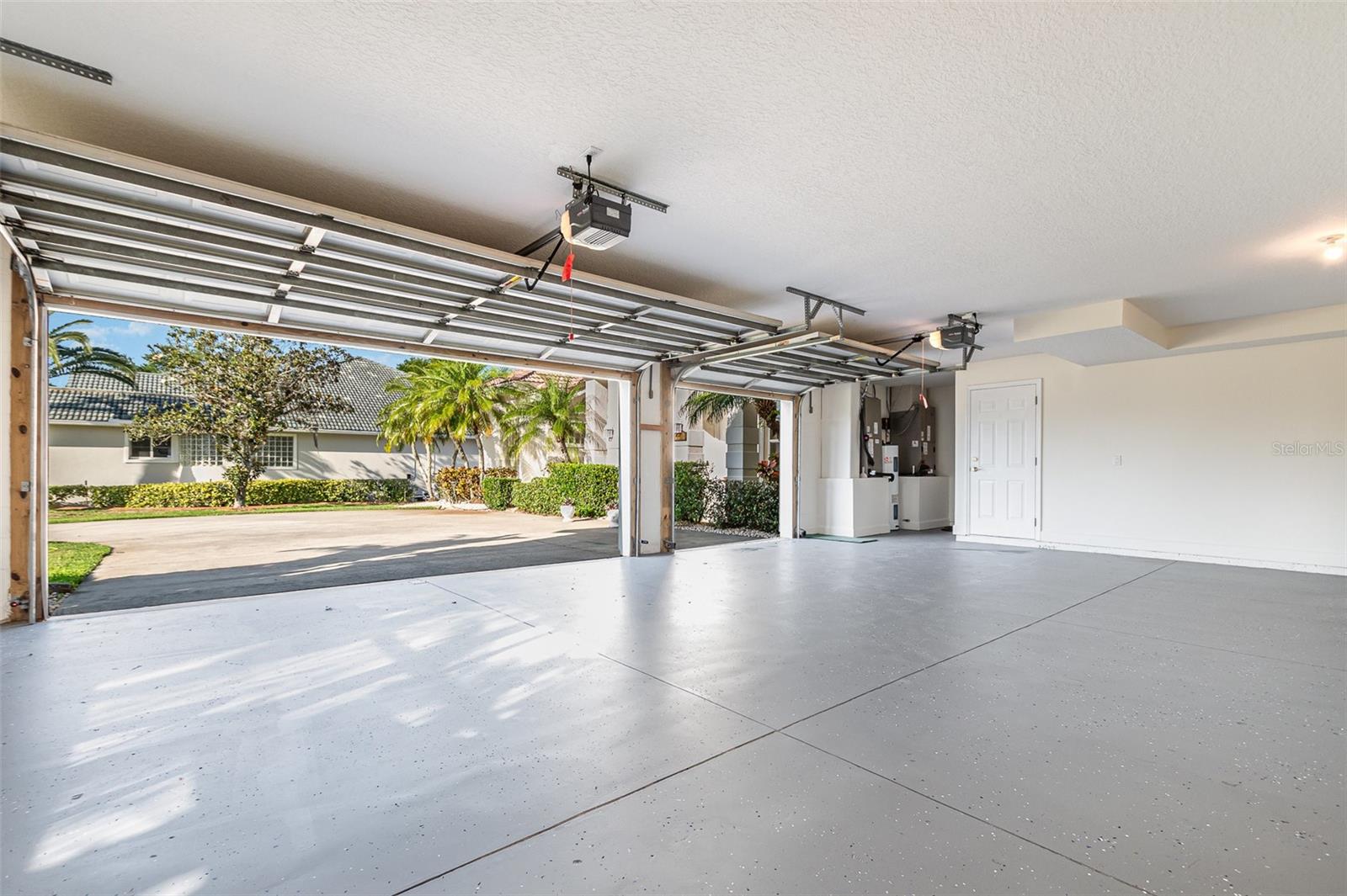 Image 41 of 46 For 6121 Oxbow Bend Lane