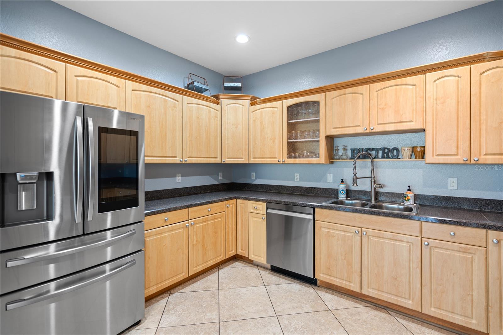 Image 14 of 59 For 2110 Farwell Drive