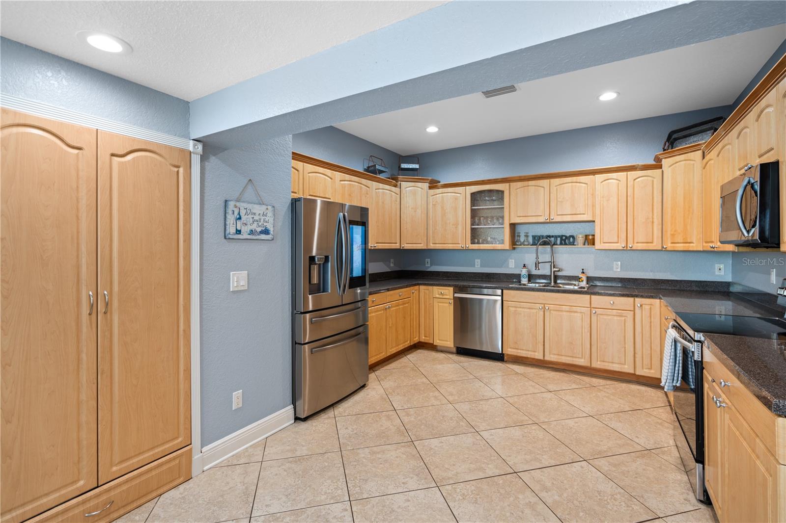 Image 15 of 59 For 2110 Farwell Drive