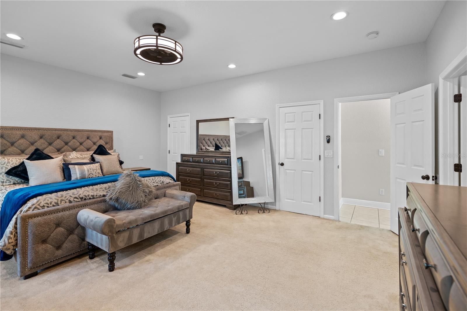 Image 26 of 59 For 2110 Farwell Drive