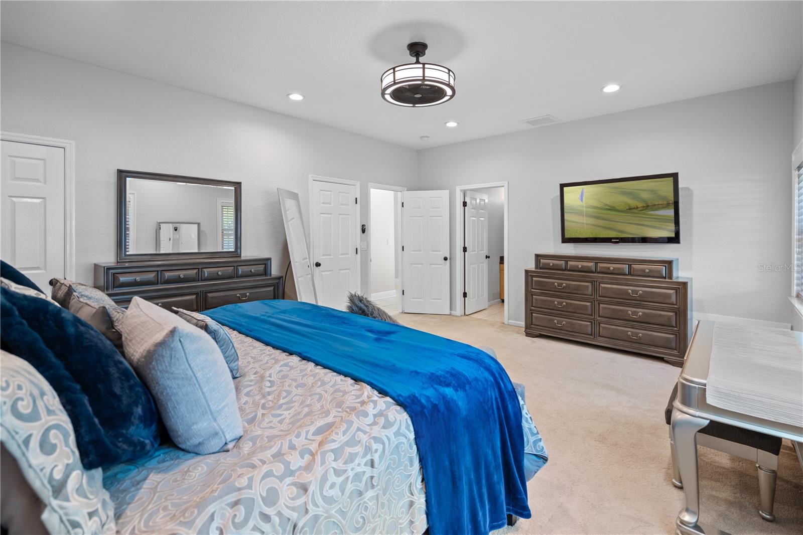 Image 27 of 59 For 2110 Farwell Drive