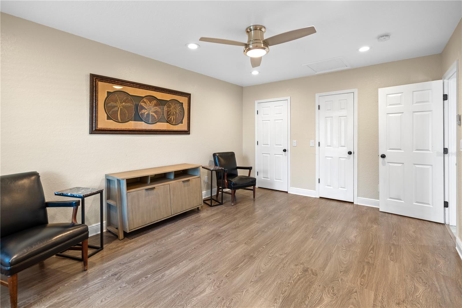 Image 32 of 59 For 2110 Farwell Drive