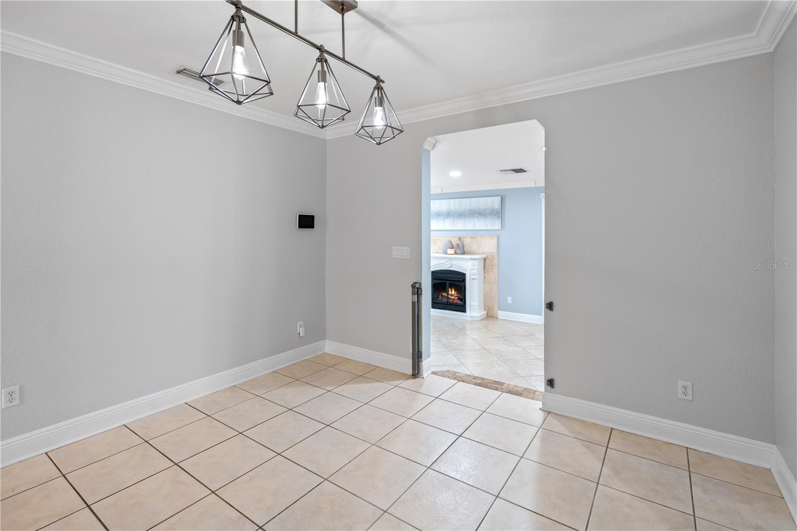 Image 35 of 59 For 2110 Farwell Drive