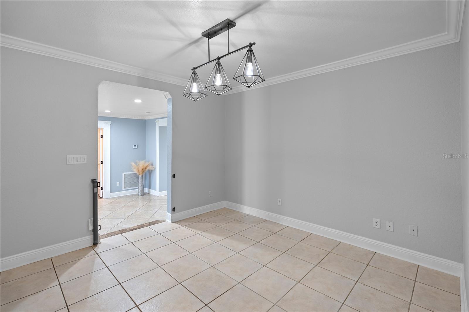 Image 37 of 59 For 2110 Farwell Drive