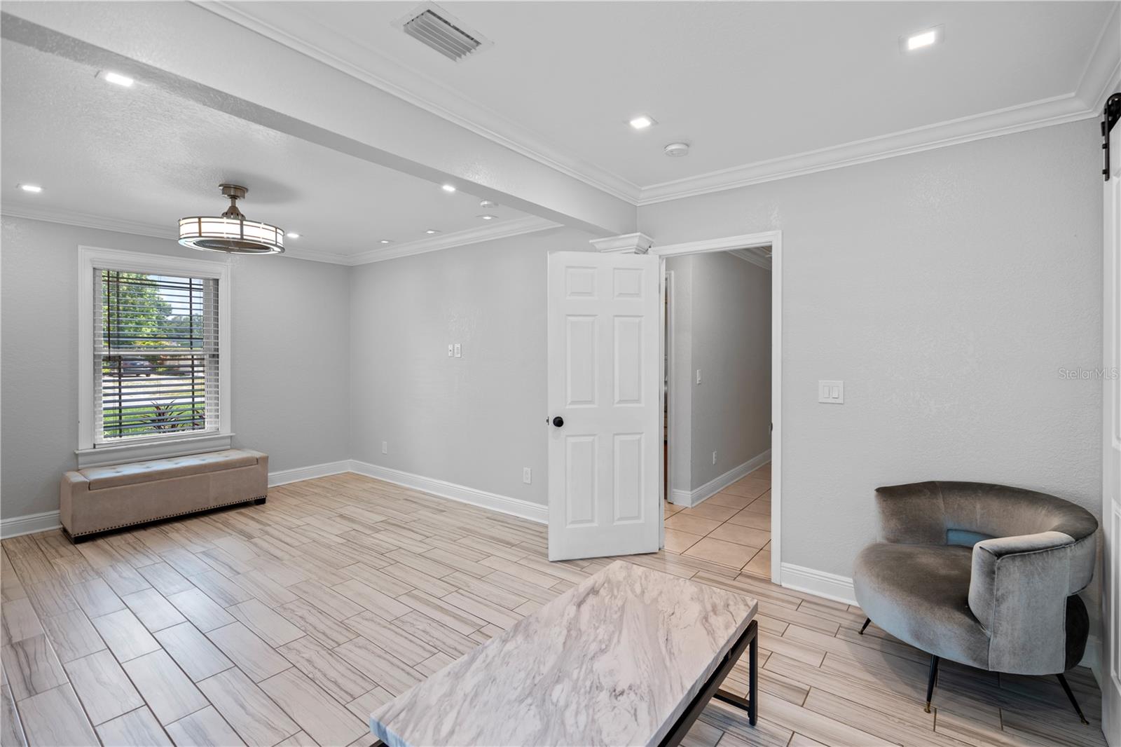 Image 39 of 59 For 2110 Farwell Drive