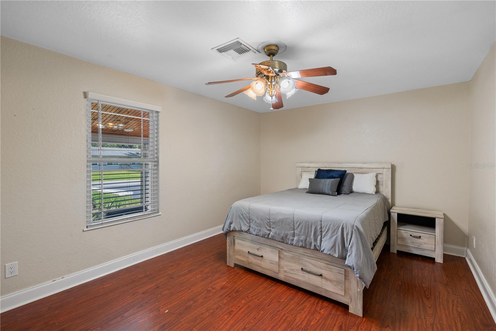 Image 50 of 59 For 2110 Farwell Drive