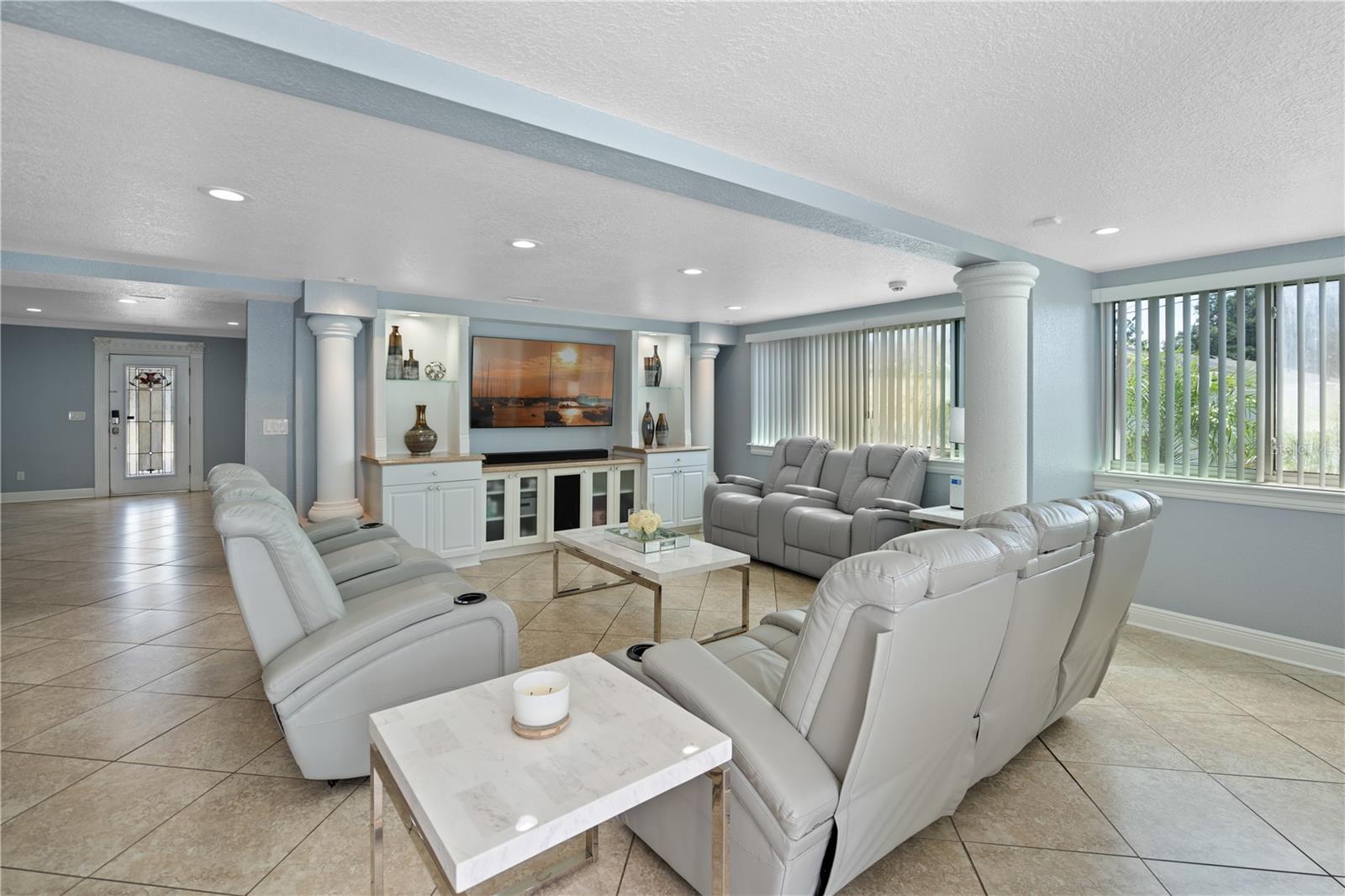 Image 9 of 59 For 2110 Farwell Drive