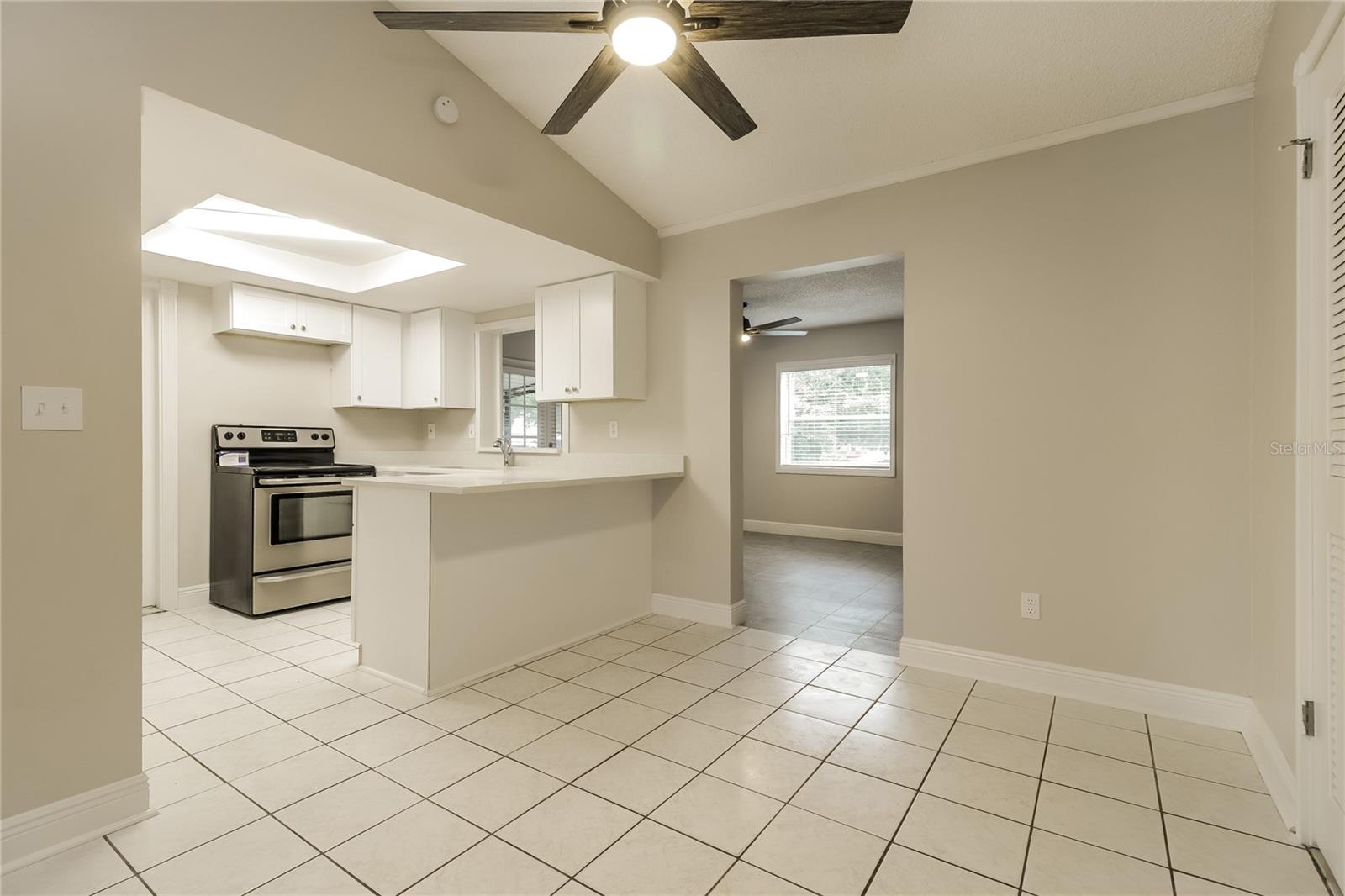 Image 5 of 16 For 506 Providence Boulevard