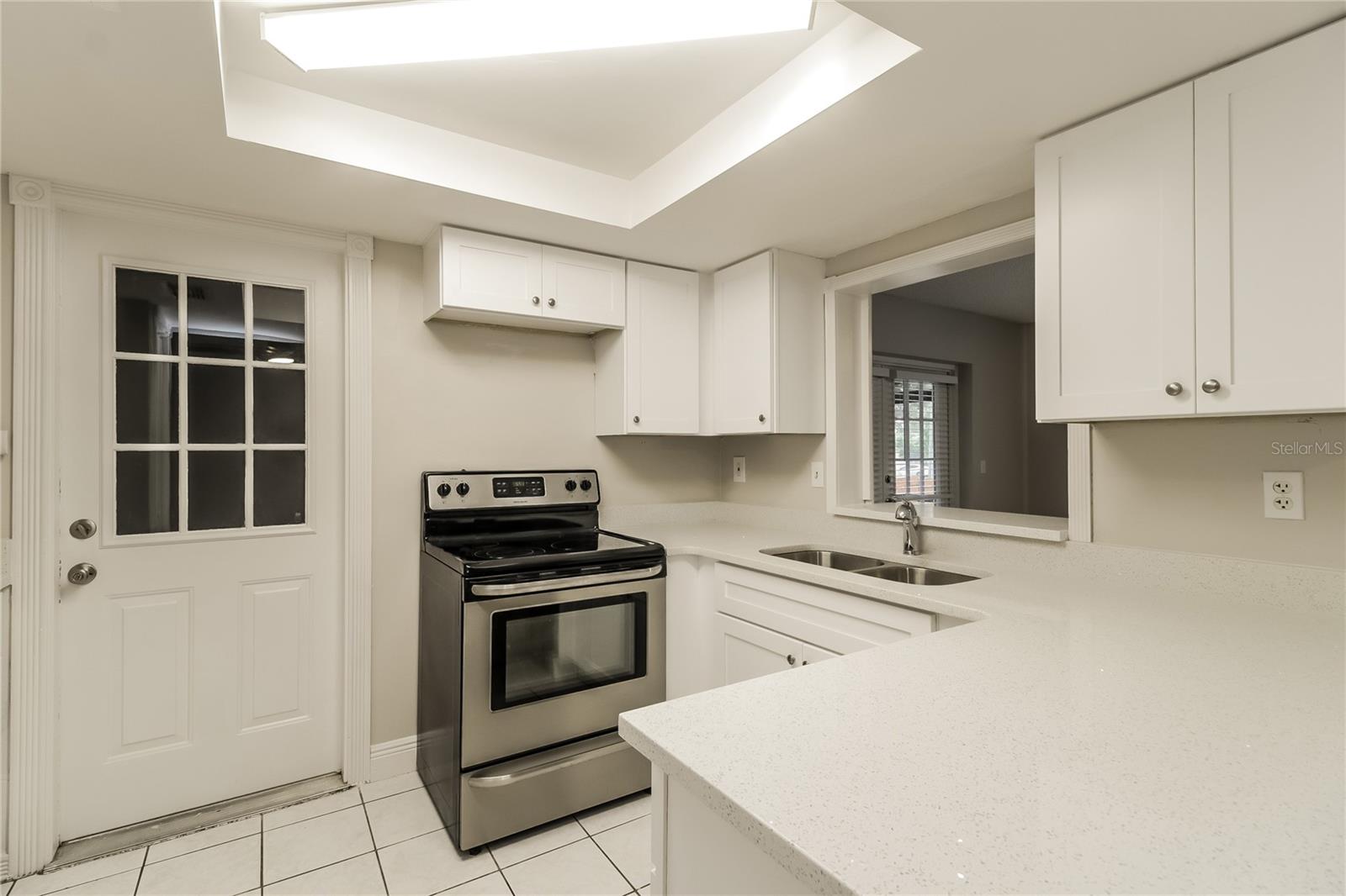 Image 6 of 16 For 506 Providence Boulevard