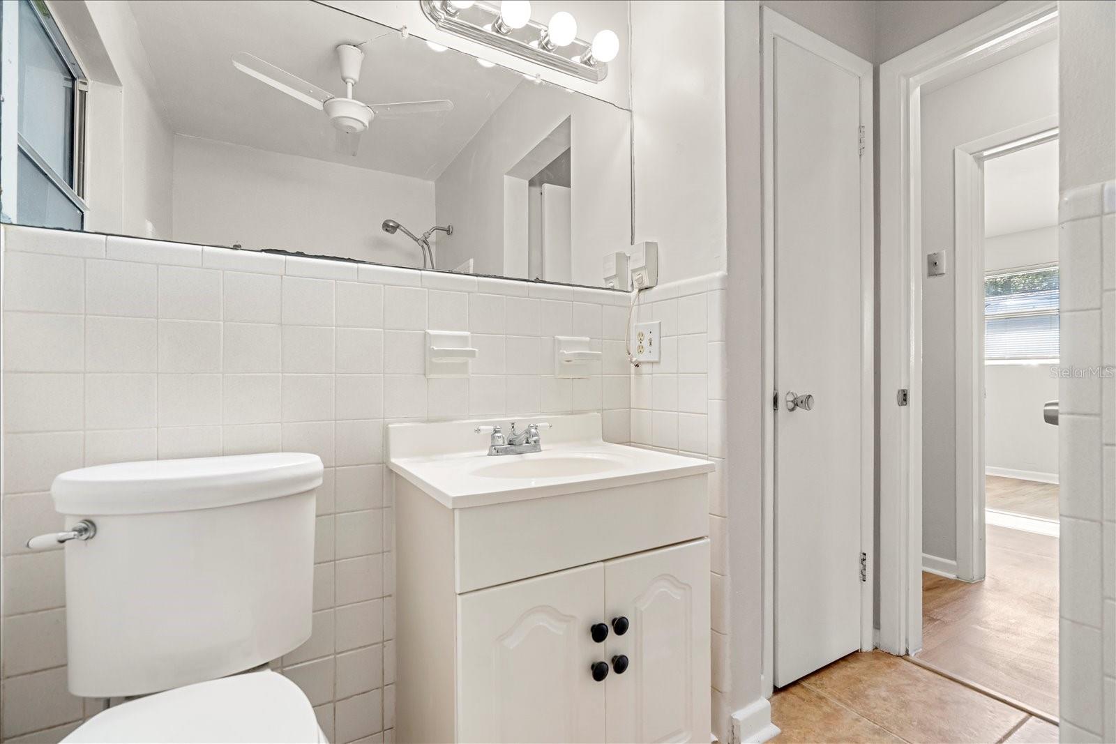 Image 17 of 27 For 1104 Hillcrest Drive