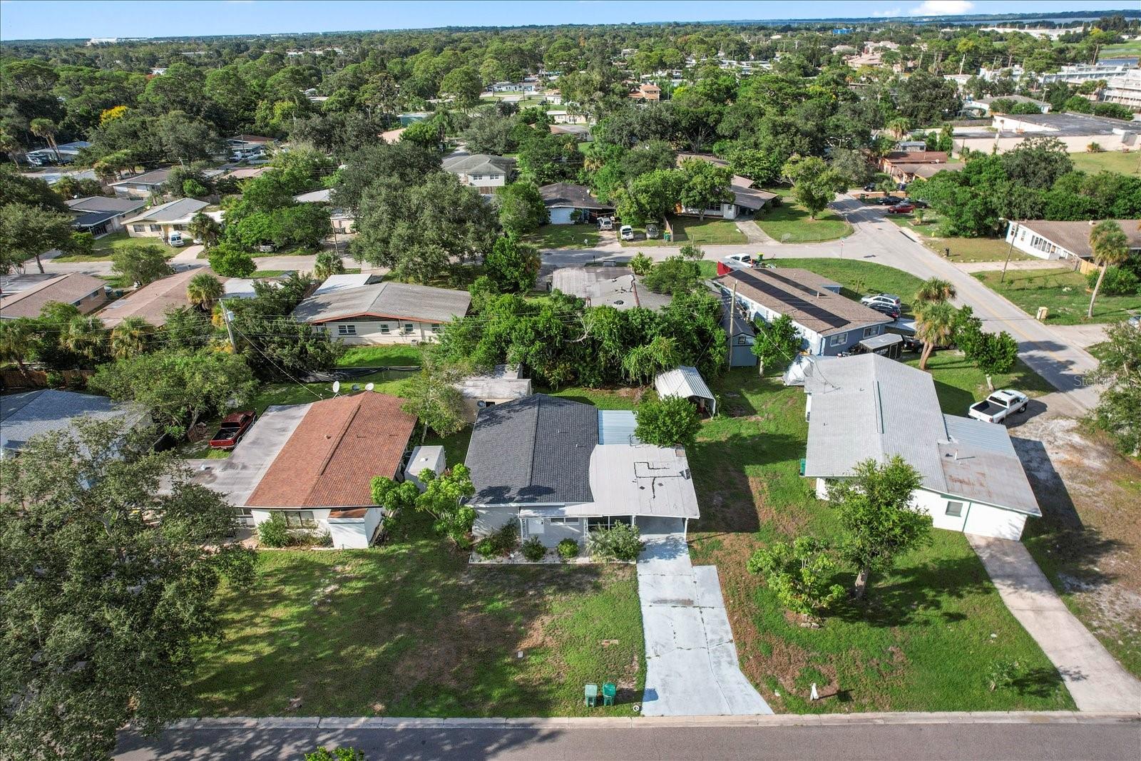 Image 5 of 27 For 1104 Hillcrest Drive