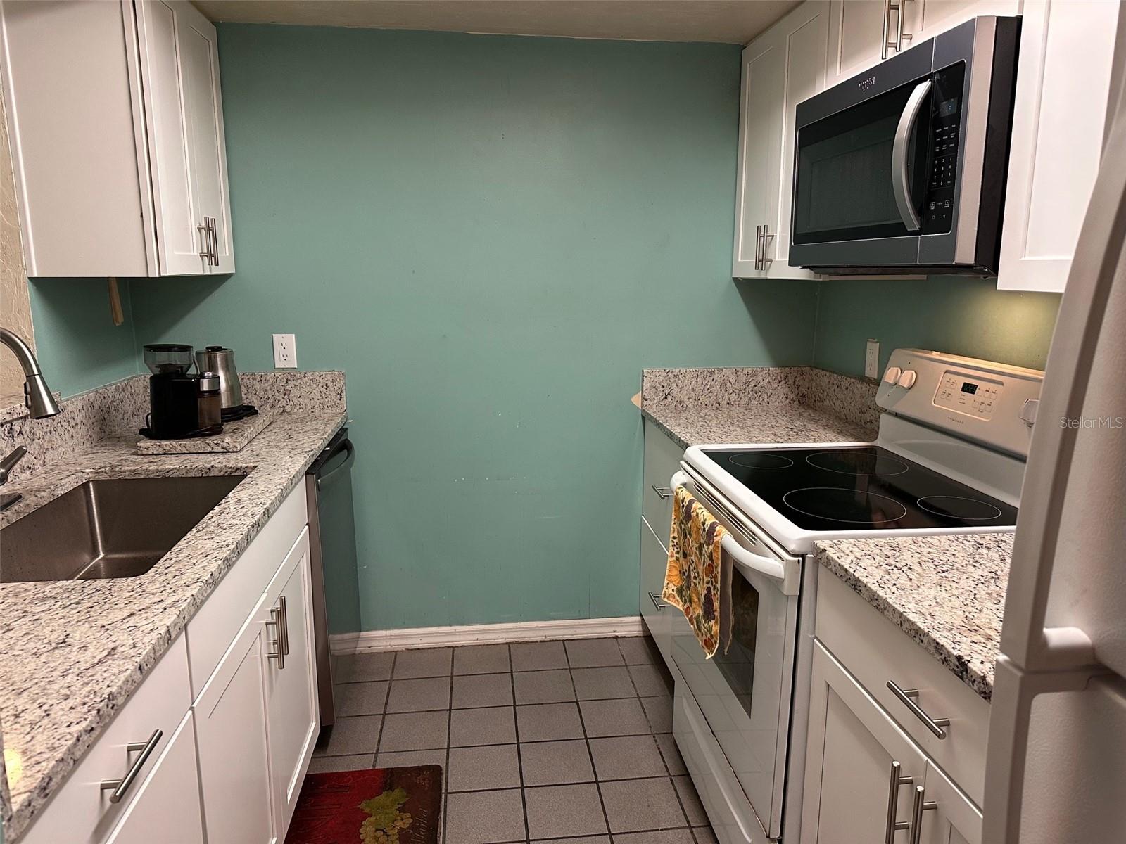 Image 11 of 60 For 900 62nd Boulevard H44
