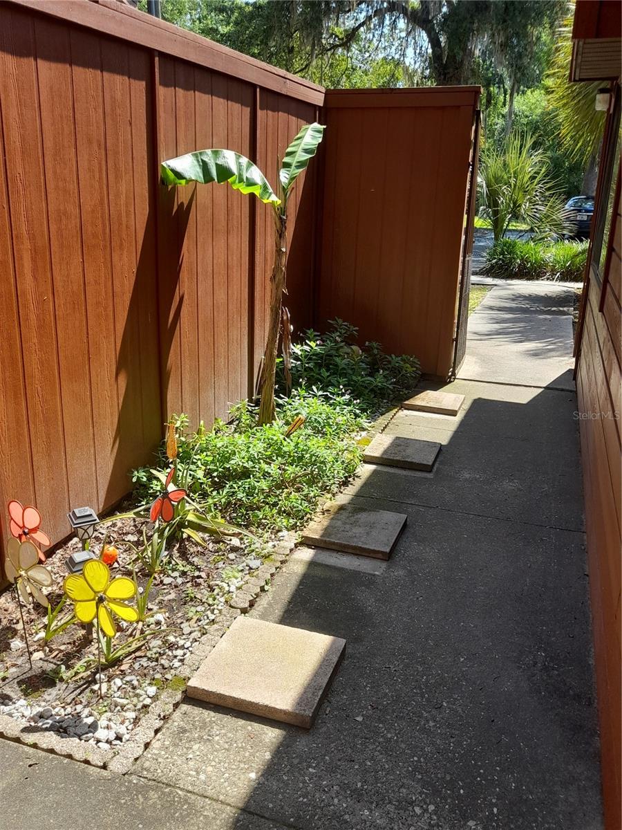 Image 2 of 60 For 900 62nd Boulevard H44