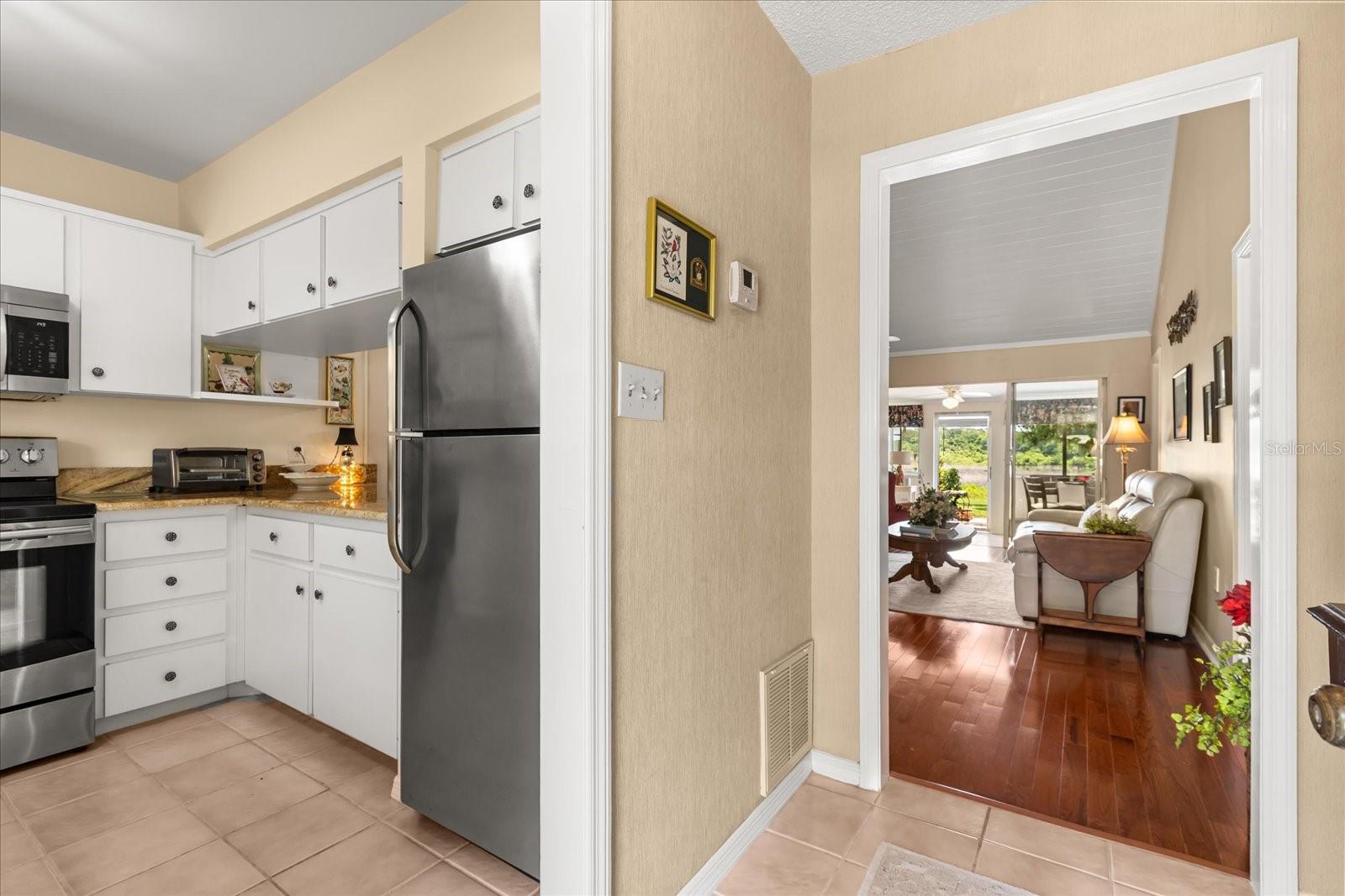 Image 3 of 34 For 1146 Villa Lane 101