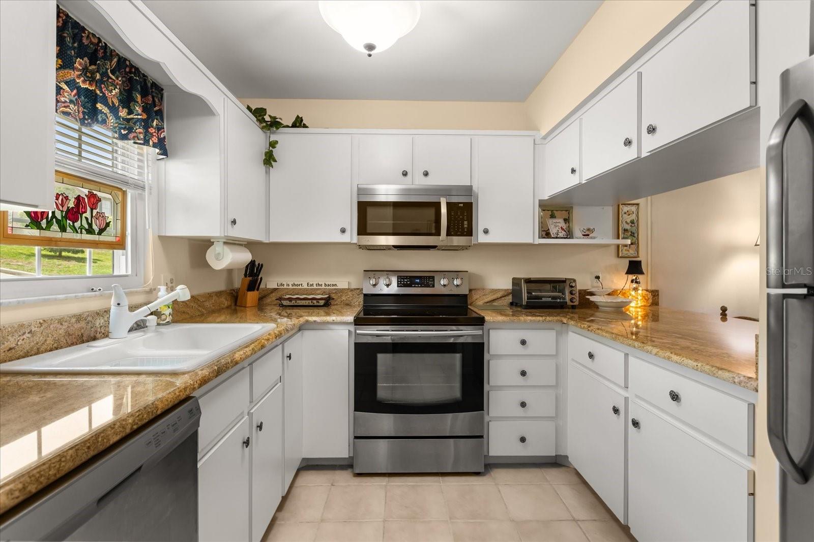 Image 4 of 34 For 1146 Villa Lane 101