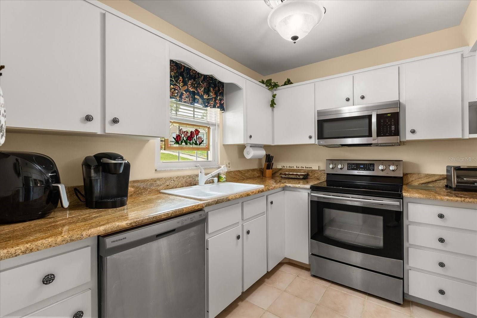 Image 6 of 34 For 1146 Villa Lane 101