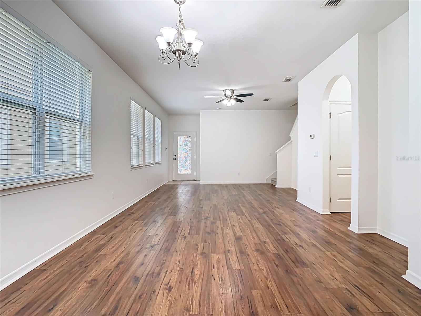 Image 17 of 61 For 7508 Bentonshire Avenue