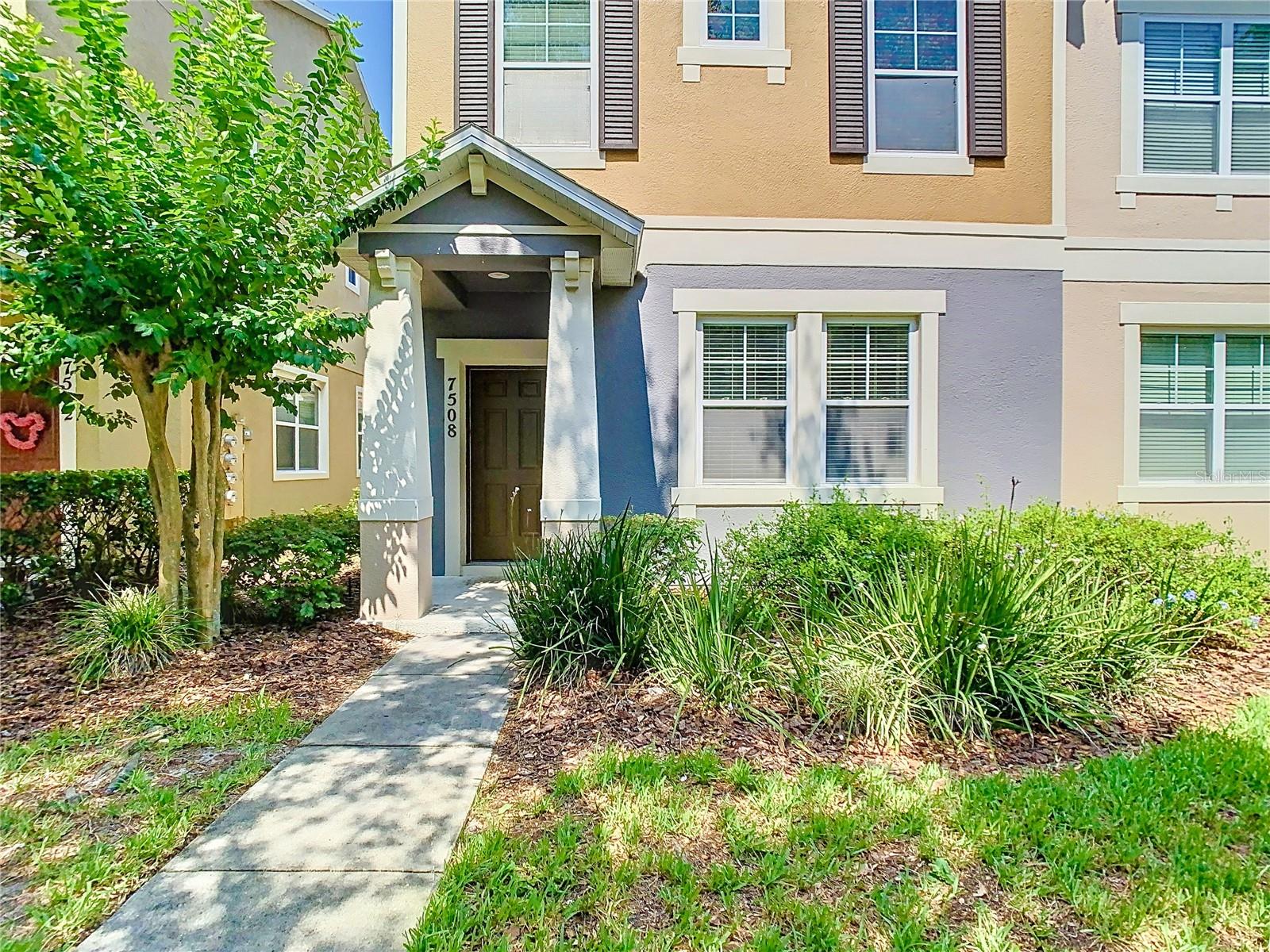 Image 6 of 61 For 7508 Bentonshire Avenue