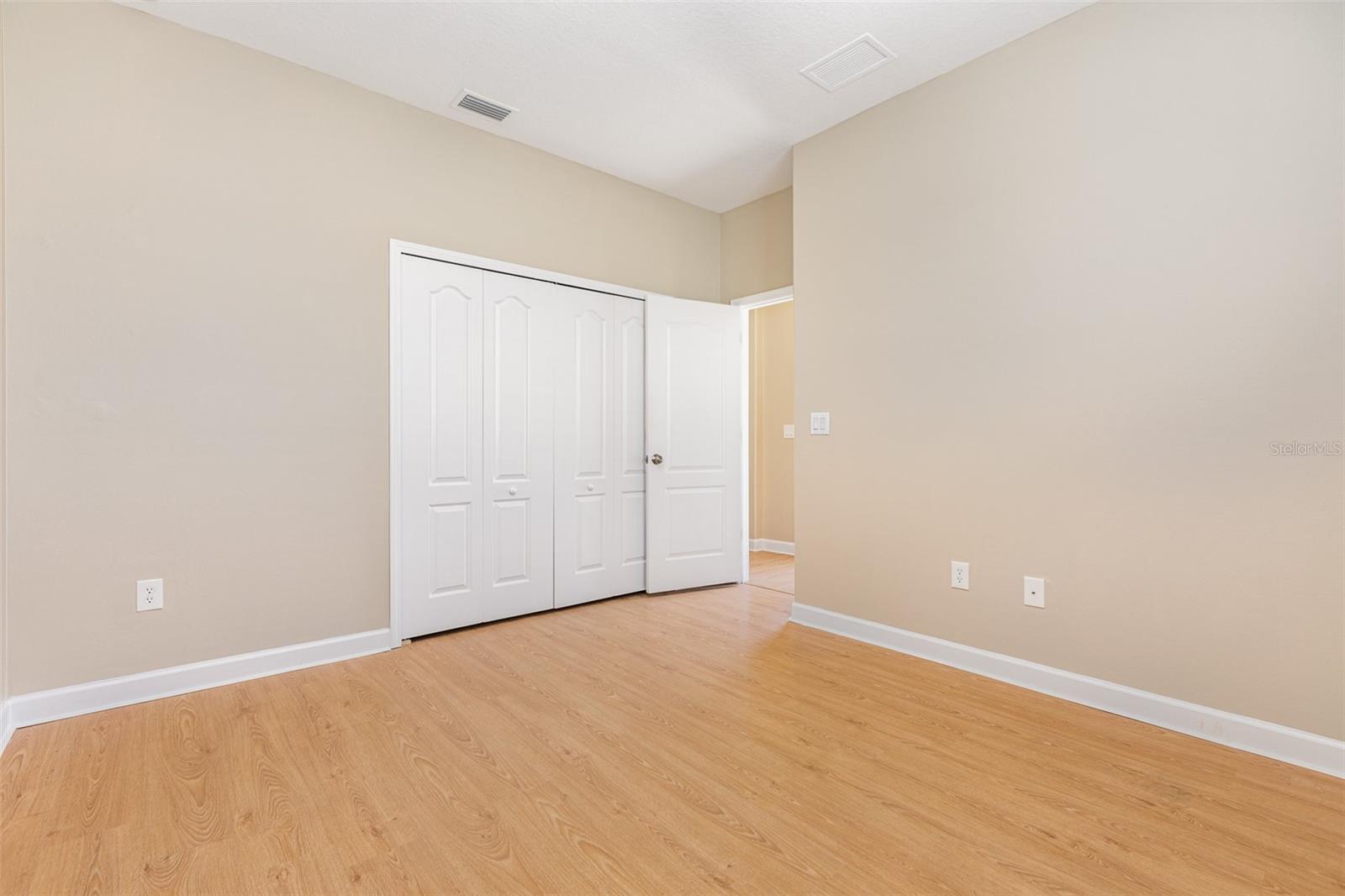 Image 13 of 27 For 11621 Ashton Field Avenue