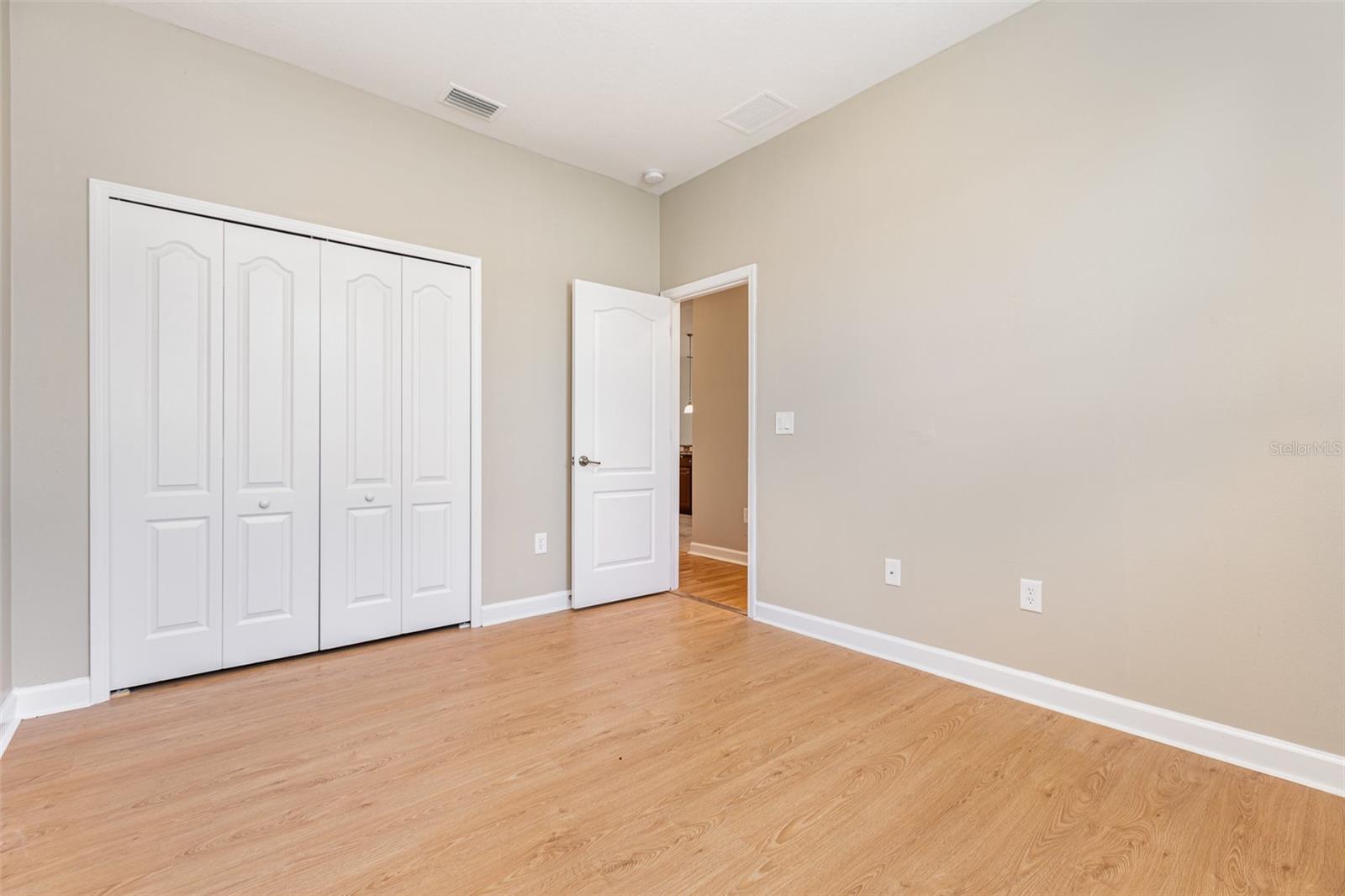 Image 19 of 27 For 11621 Ashton Field Avenue